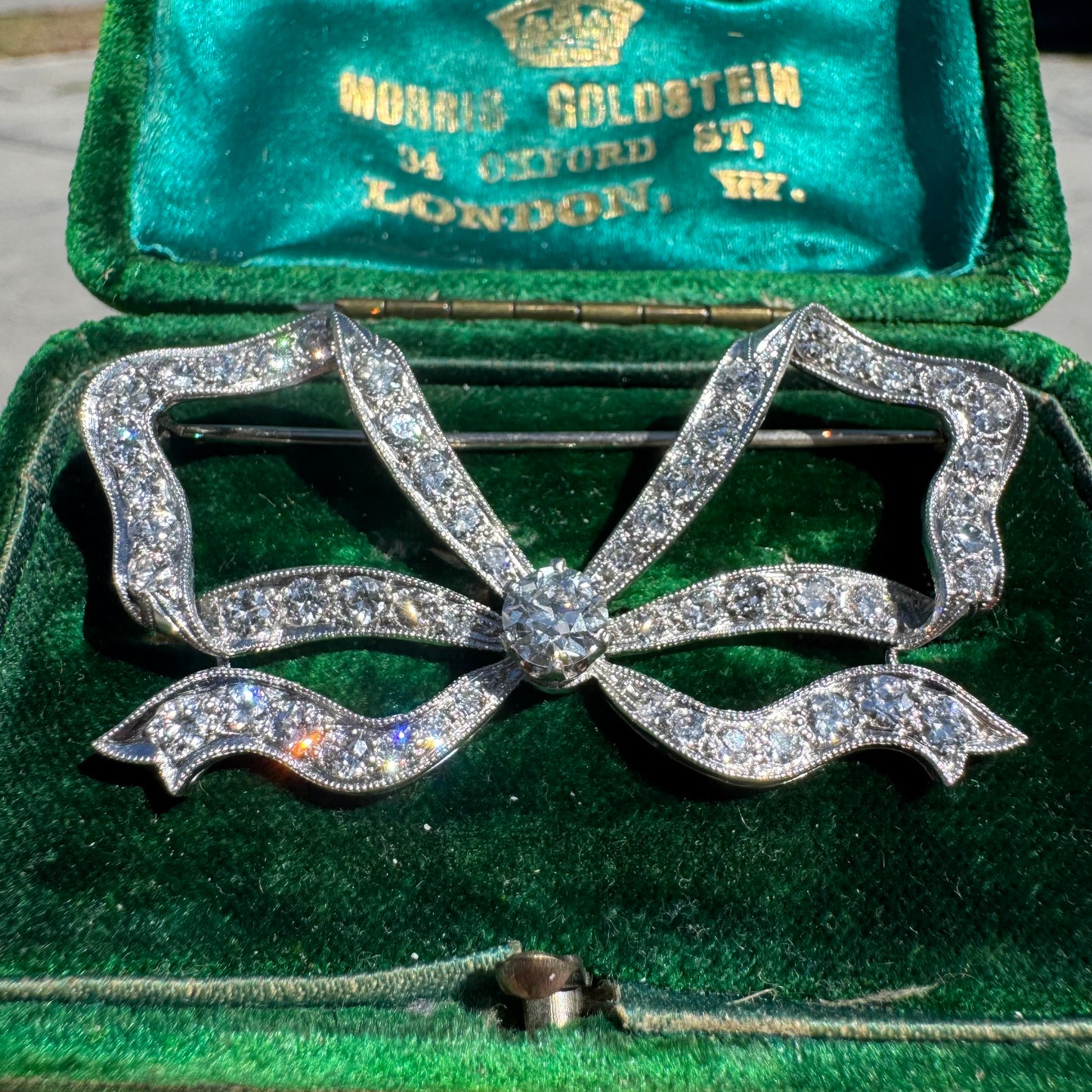 Art Nouveau Solid Platinum 5.25ctw Natural Old Euro Cut Diamond Bow Brooch