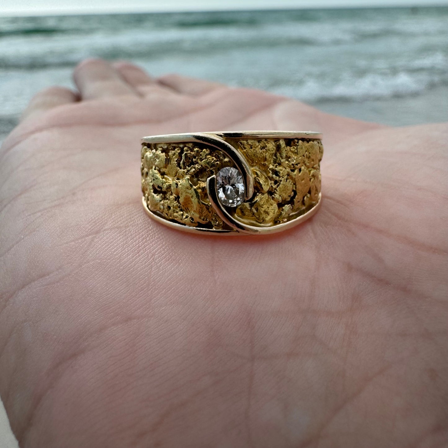 Vintage 22k Raw Gold Nugget Inlaid .15CT Natural VVS Diamond 14k Yellow Gold Ring (9.5)