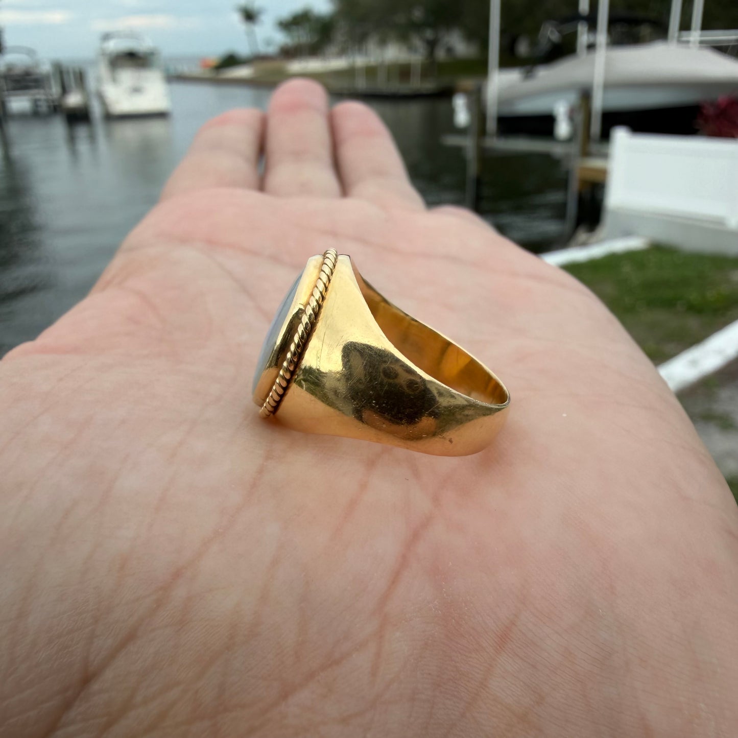 Vintage Solid 18k Yellow Gold Large Australian Opal Signet Ring (8)