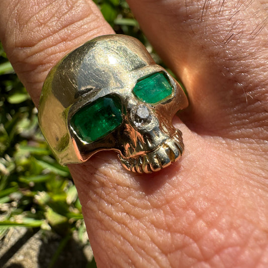 Vintage Custom Made 14k Yellow Gold Natural Emerald And Old Euro Cut Diamond Large Skull Ring (12)