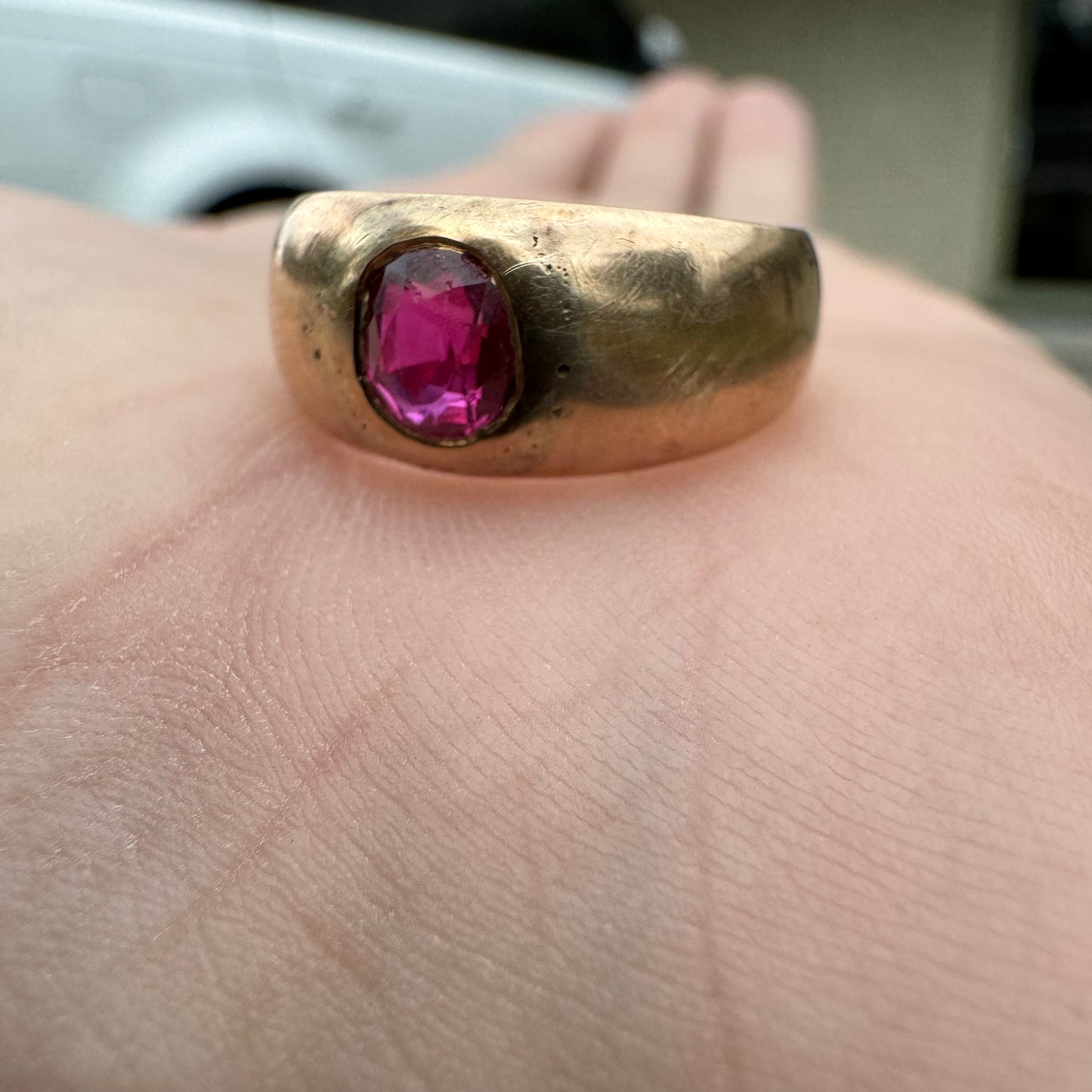 Early-Mid Victorian Era 15k Gold Old Cut Ruby Chunky Donut Band Ring (5.5)