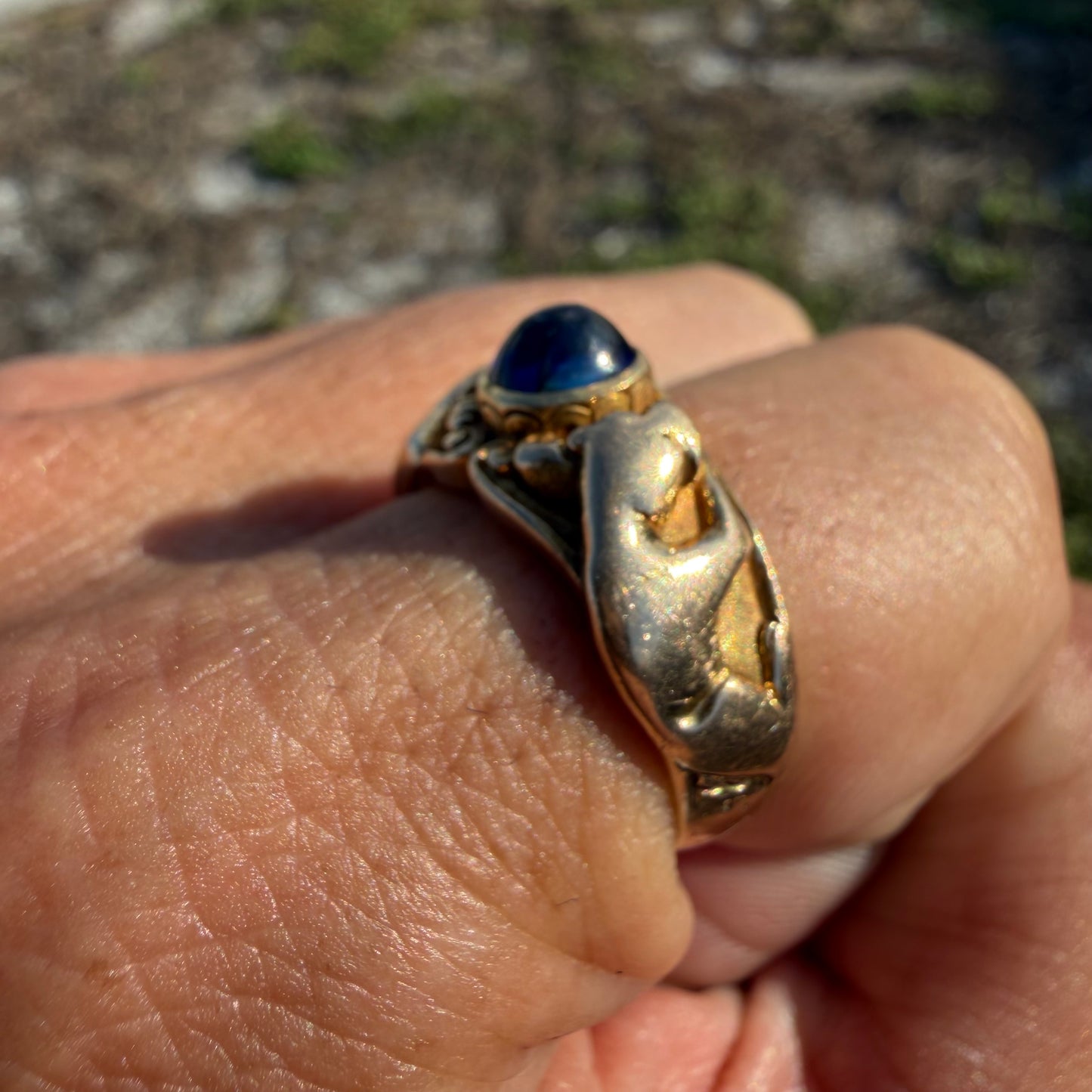 Art Nouveau Solid 14k Yellow Gold Sugar Loaf Sapphire Double Lion Ring (8.5)
