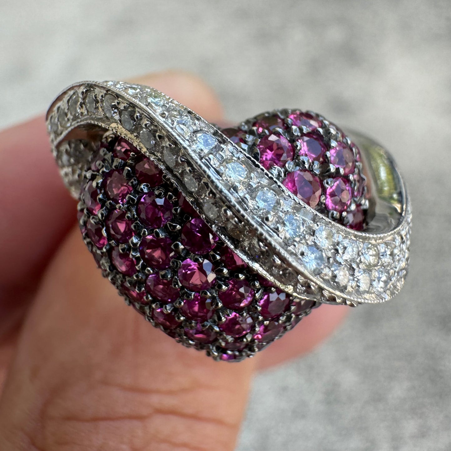 Immaculate 14k White Gold Natural Diamond And Ruby Flooded Banner Heart Ring (8)