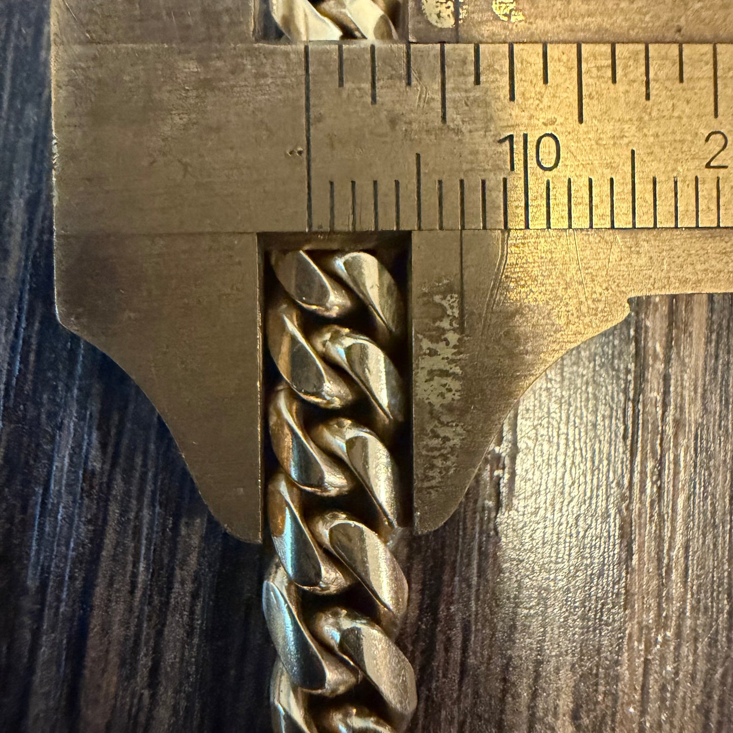 Mid-Century Solid 18k Yellow Gold Handmade Miami Cuban Link Bracelet (7.25”)