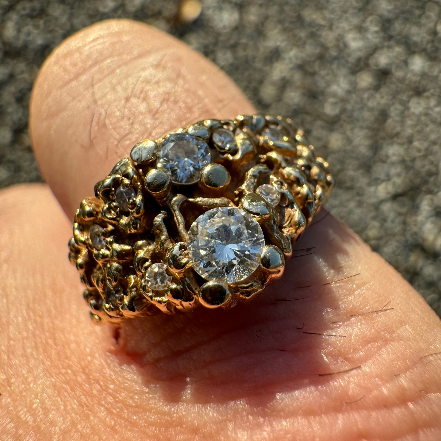 Vintage Solid 14k Yellow Gold .90CTW Natural Diamond Brutalist Nugget Cluster Ring (7.5)