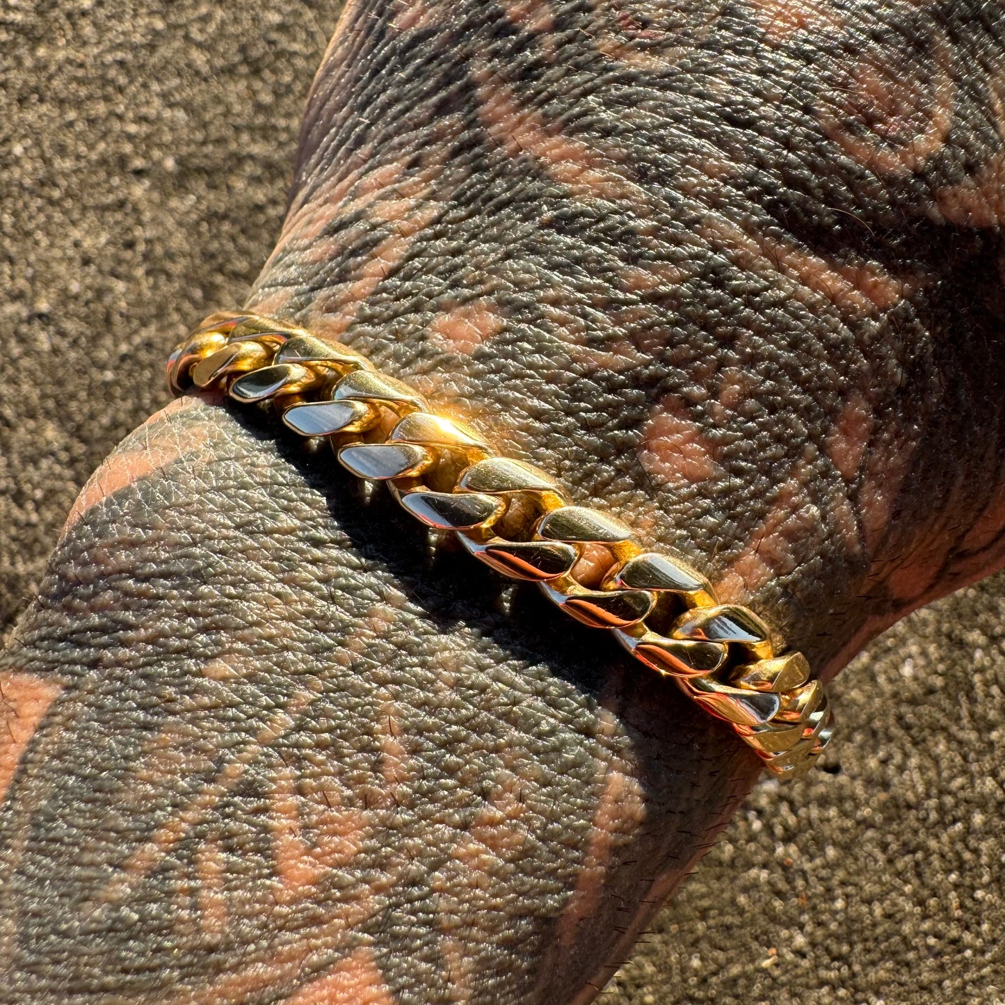 1980’s Solid 18k Yellow Gold Heavyweight Cuban Link Bracelet (8”)