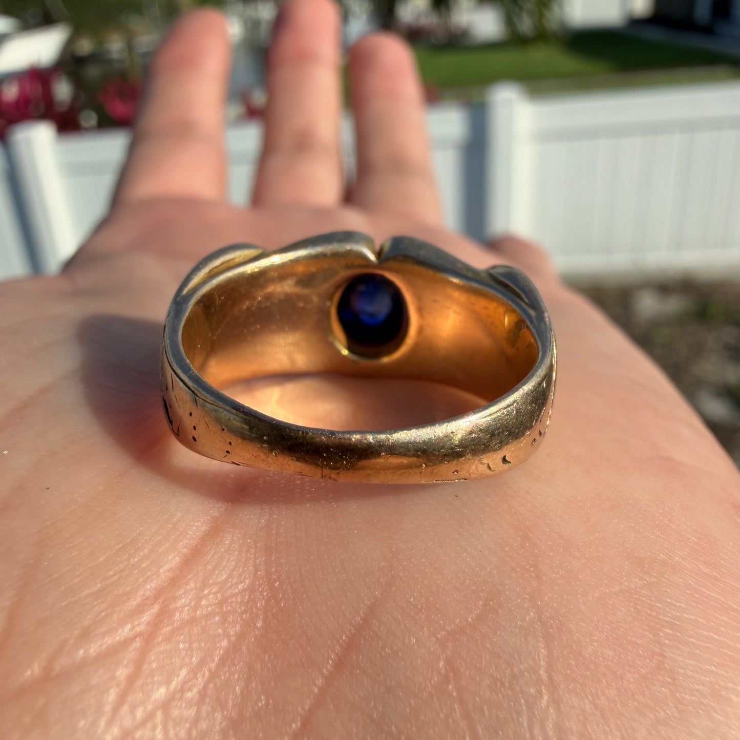 Art Nouveau Solid 14k Yellow Gold Sugar Loaf Sapphire Double Lion Ring (8.5)