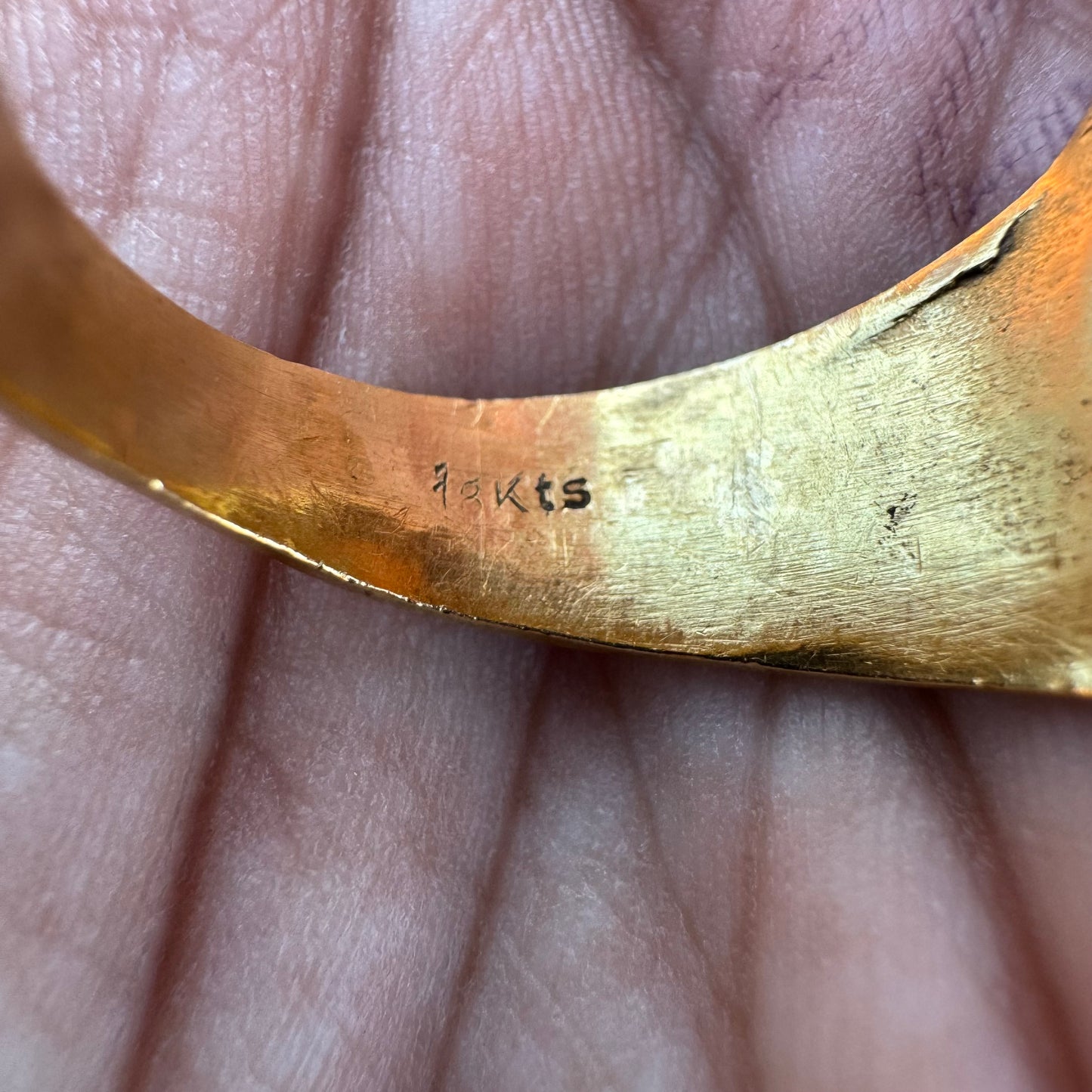 Antique Handcrafted Solid 18k Yellow Gold Columbian Emerald Raw Natural Gold Nugget Signet Ring (9)