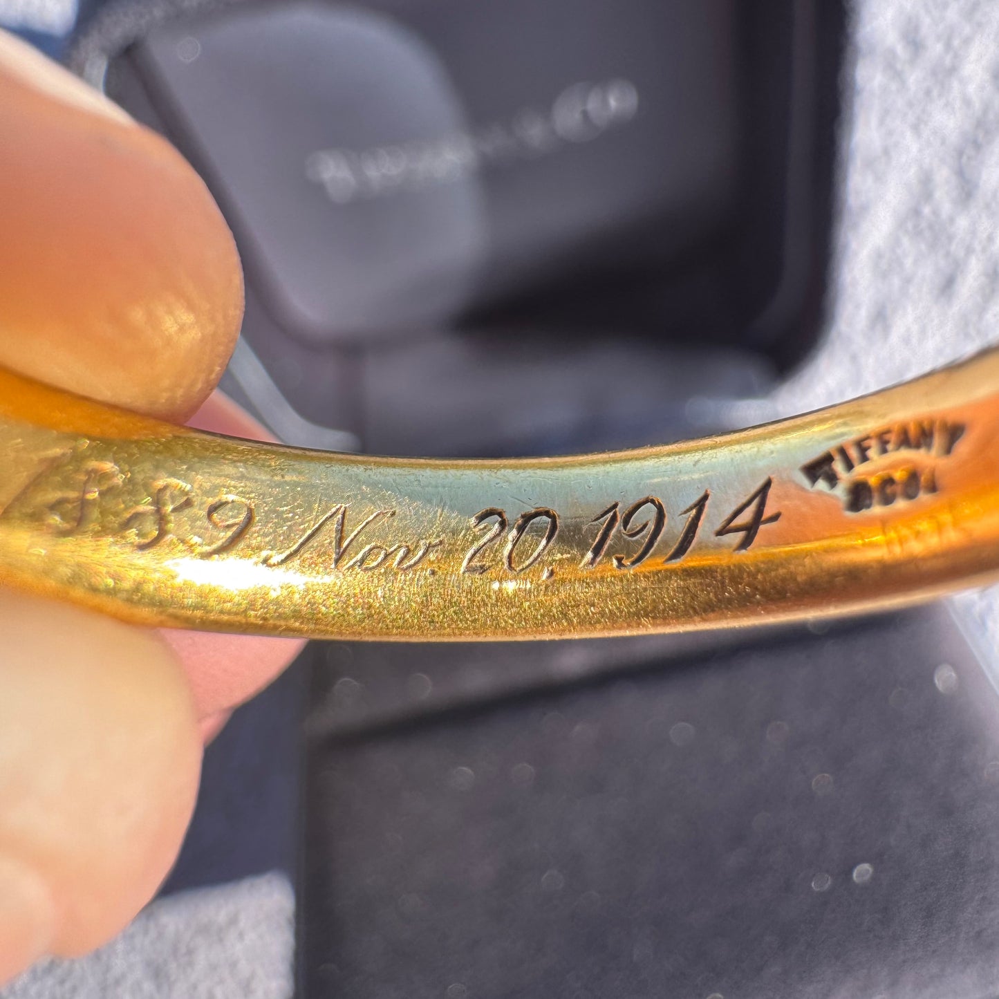 Antique Tiffany & Co. Solid 22k Yellow Gold Donut Band Ring (10)