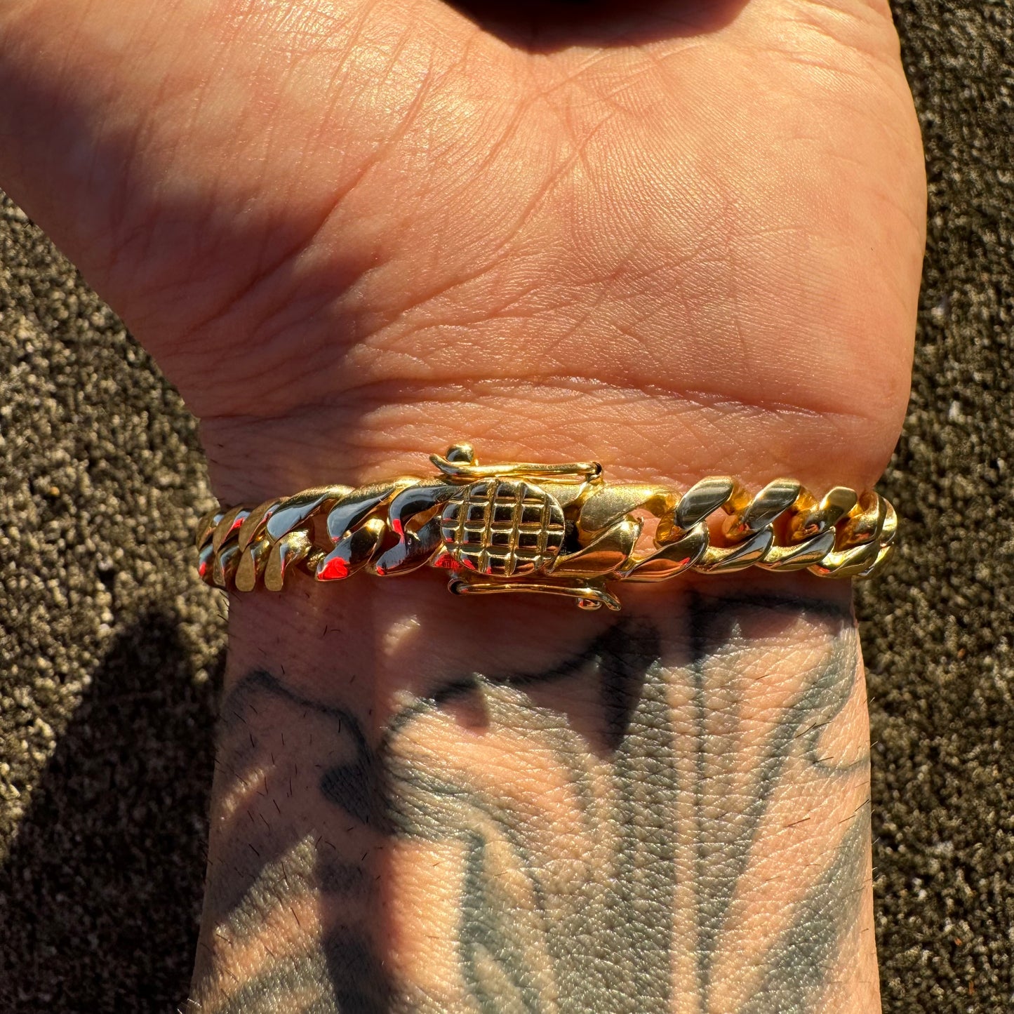 1980’s Solid 18k Yellow Gold Heavyweight Cuban Link Bracelet (8”)