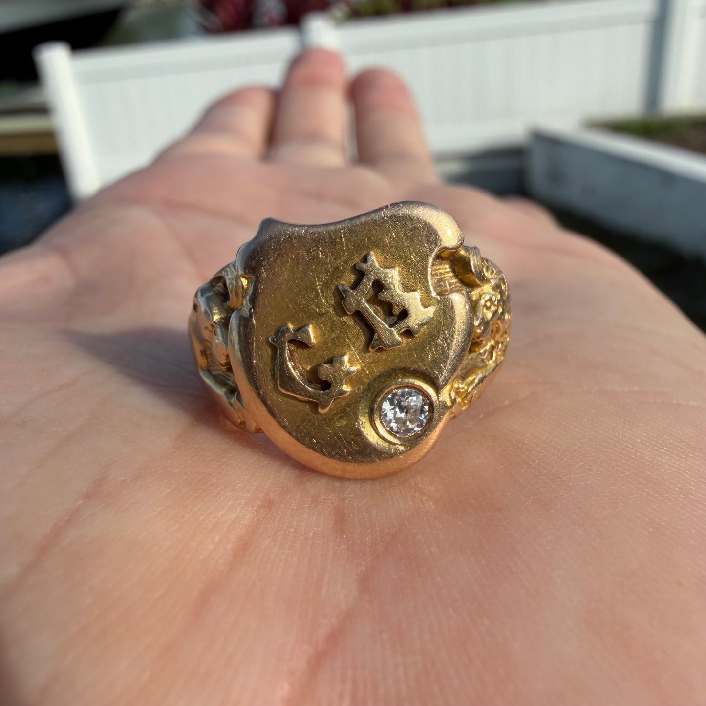 1910’s Solid 14k Yellow Gold Natural Old Mine Cut Diamond Double Lion Signet Ring (7.5)