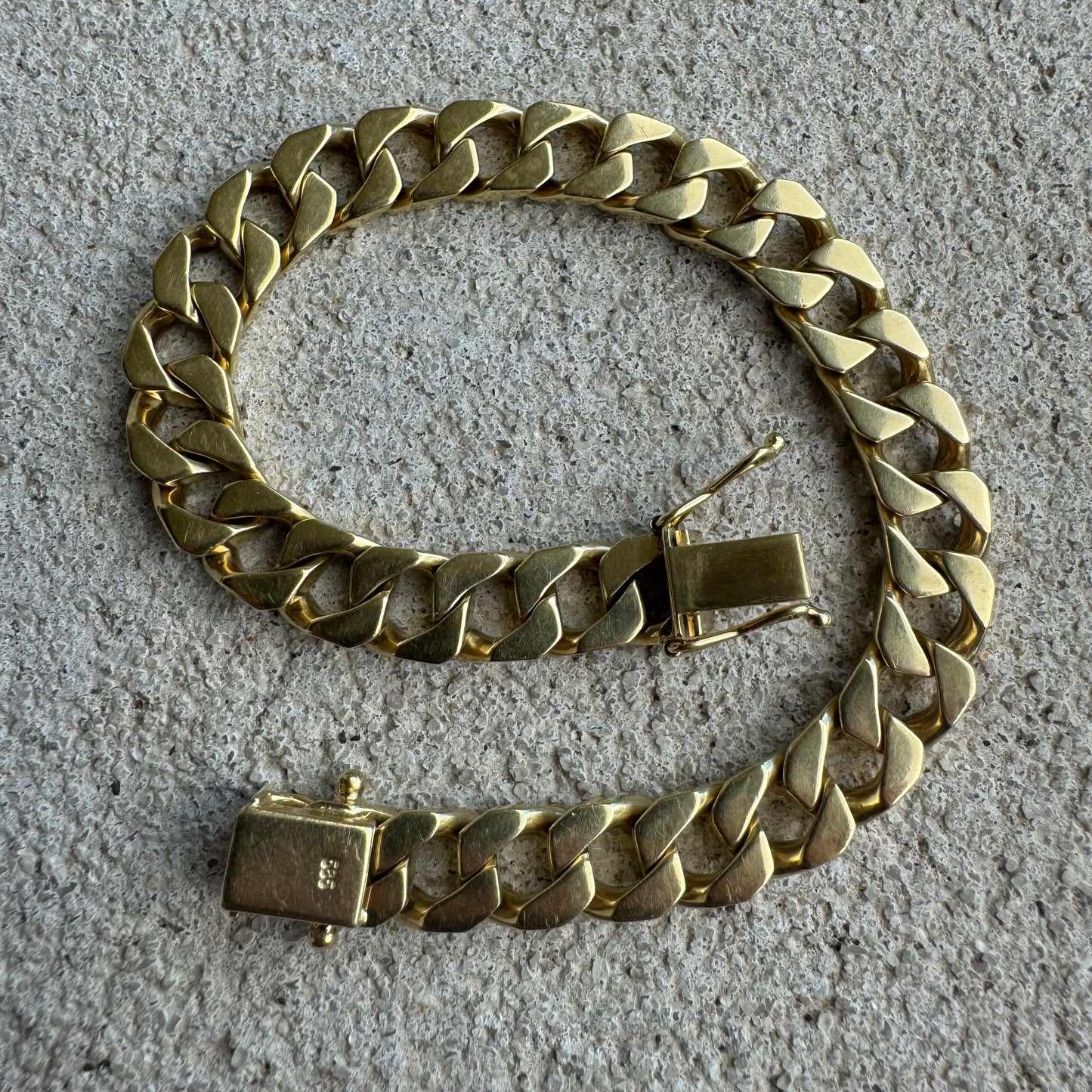 Old School Vintage Solid 14k Yellow Gold Blocked Cuban Link Bracelet (7.75”)
