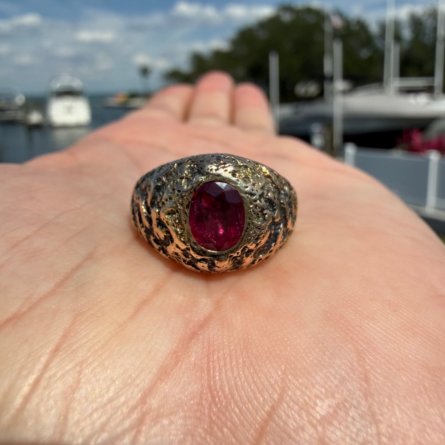 Antique Solid 14k Yellow Gold Natural Ruby Brutalist Gypsy Ring (7.75)