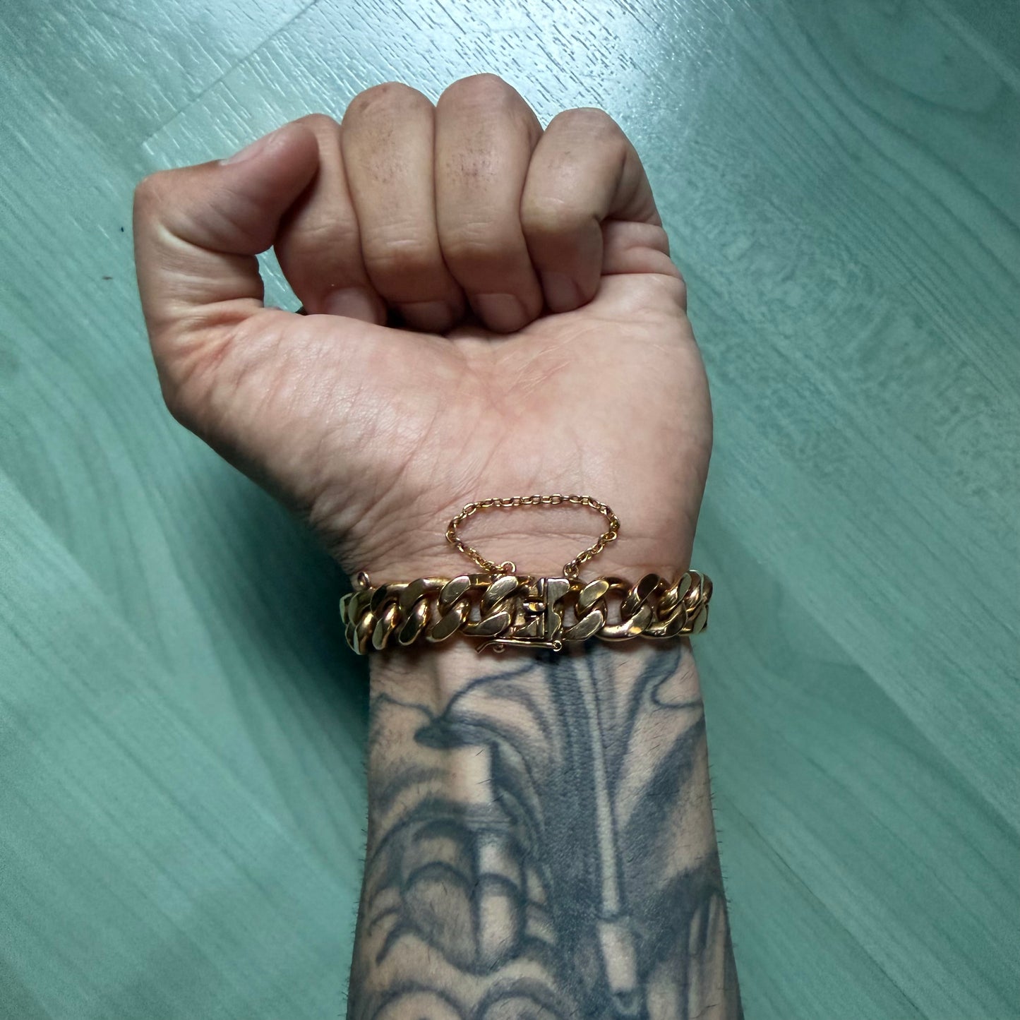 1960’s Solid 18k Gold Spanish Hallmarked Modernist Era Heavyweight Handcrafted Cuban Link Bracelet (7.5”)