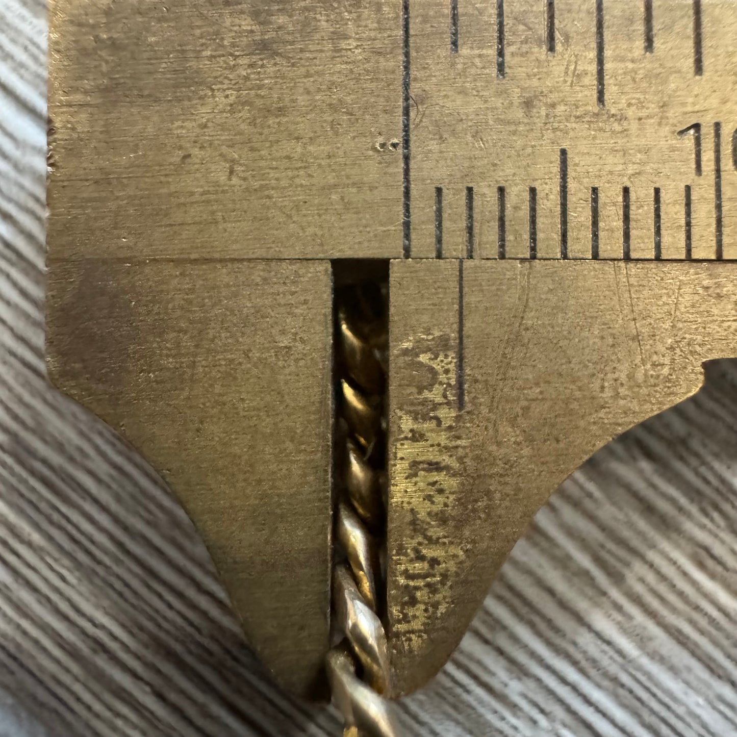 Mid-Century Solid 18k Yellow Gold Handcrafted Cuban Curb Link Necklace (21.25”)