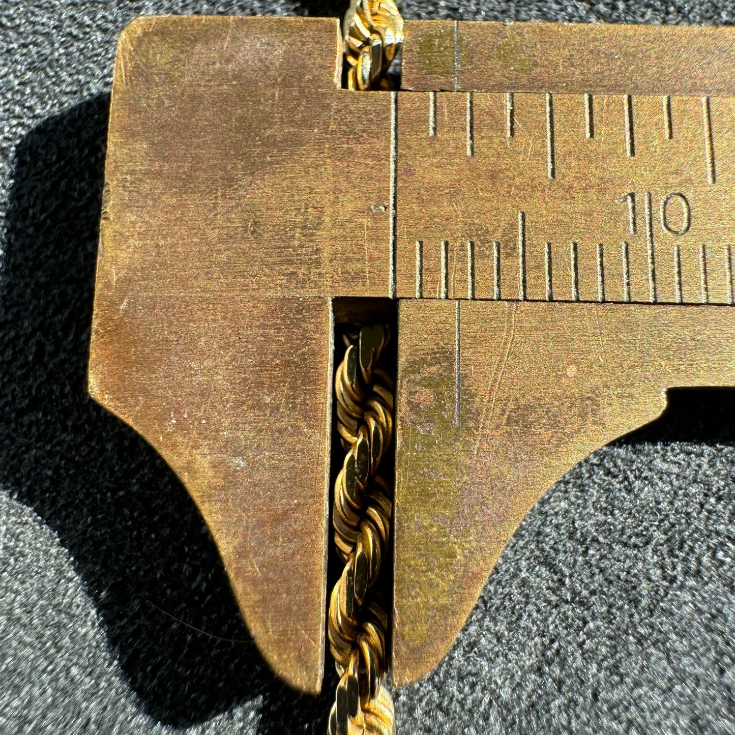 1980’s Solid 14k Yellow Gold Diamondcut Rope Chain Necklace (20.25”)