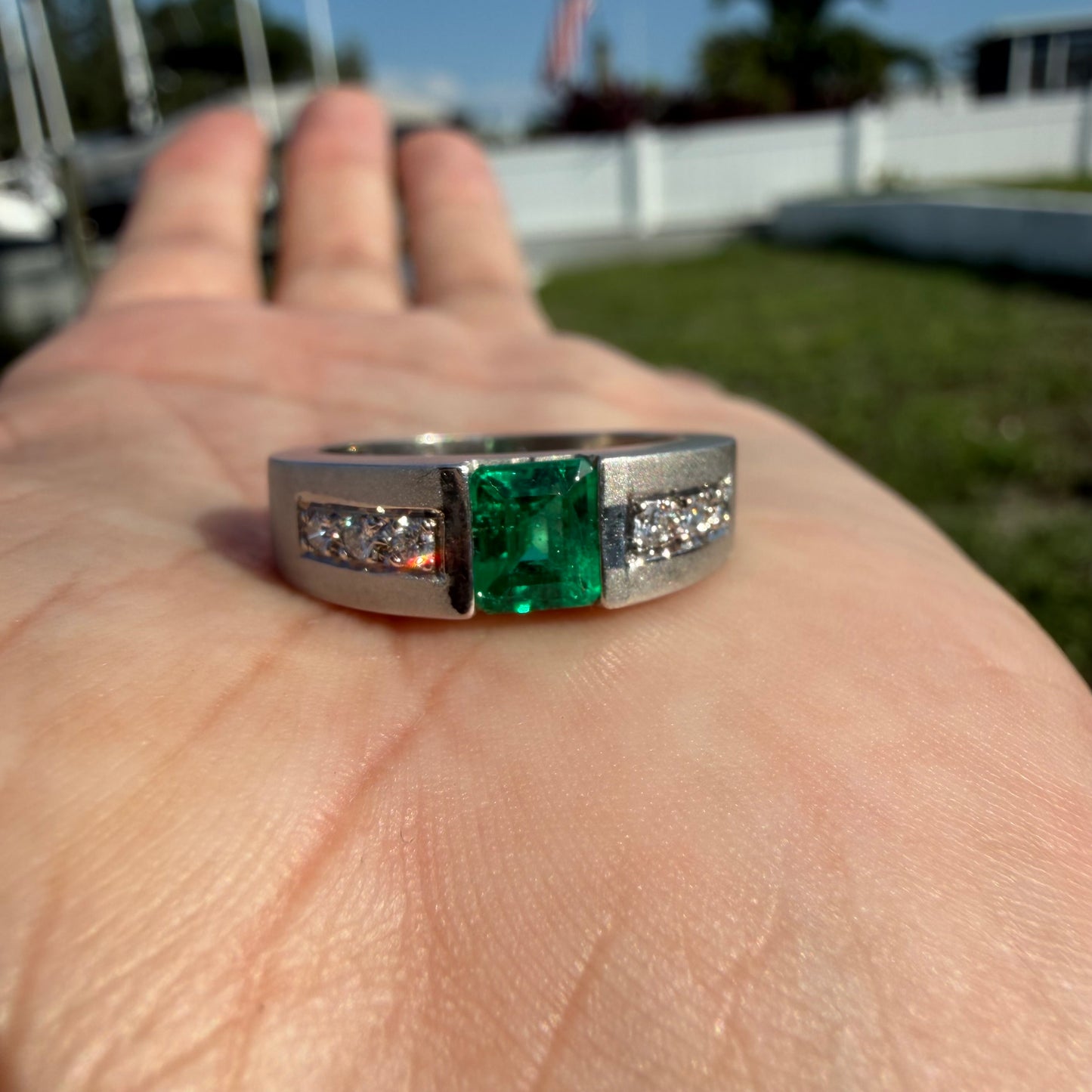 1980’s New Old Stock Solid 18k White Gold 1.25ctw Natural Columbian Emerald and VS Diamond Ring (8)