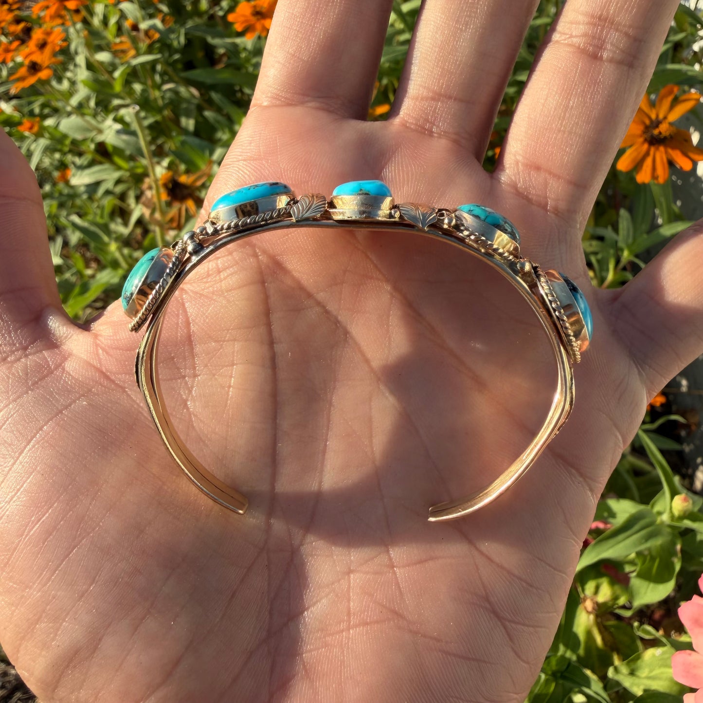 Vintage Solid 14k Yellow Gold Navajo Artist Signed Justin Morris Kingman Turquoise Cuff (6”-7”)