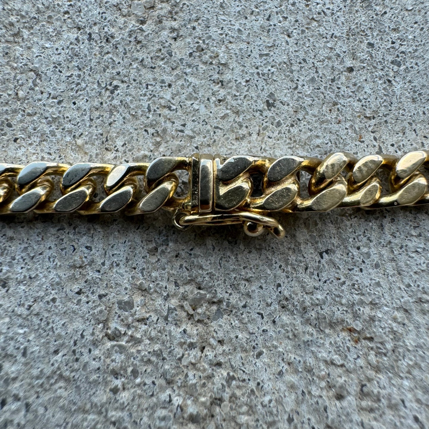 Solid 14k Yellow Gold Cuban Link Bracelet (7.5”)