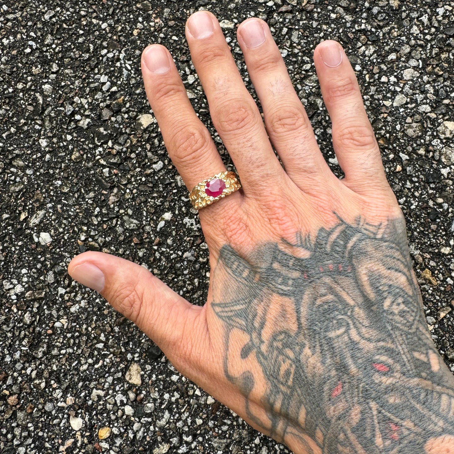 1960’s/70’ Solid Backed 14k Yellow Gold Heavyweight 2.3Ct Natural Ruby Brutalist Nugget Ring (11.5)