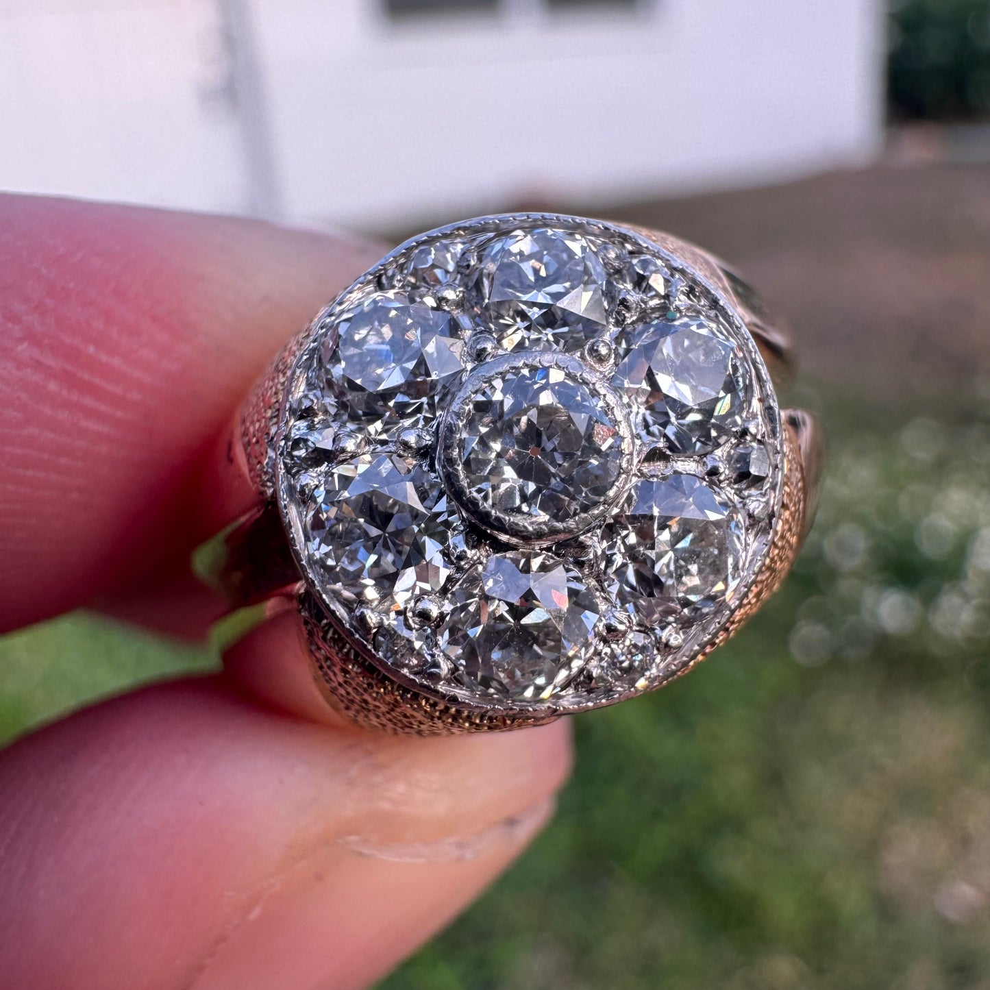 Vintage Solid 18K Yellow Gold 1.75CTW Old Euro Cut Diamond Kentucky Cluster Gents Ring (8.5)