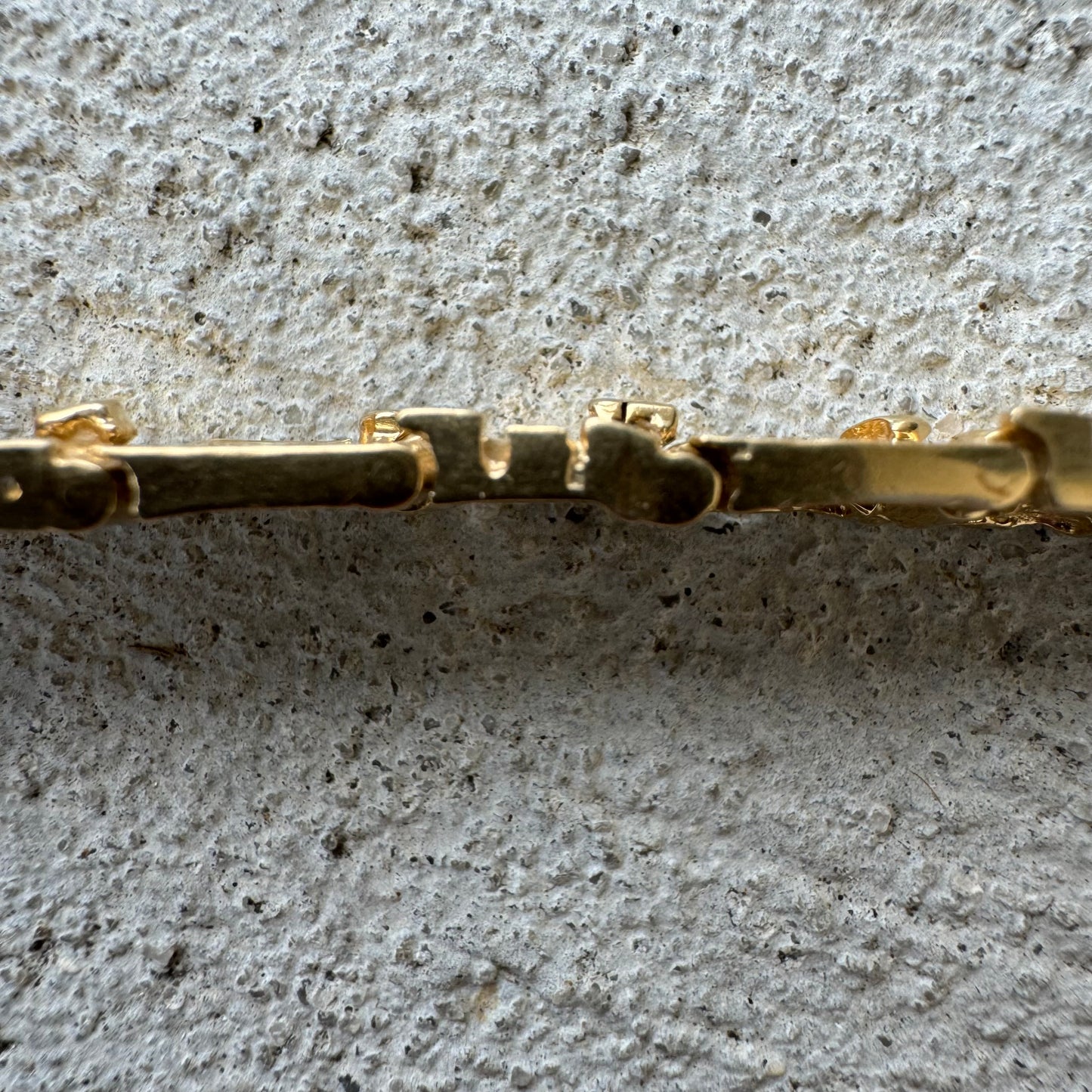 Late 1980’s-Early 90’s Solid 14k Yellow Gold Hinged Nugget Link Bracelet (8.25”)