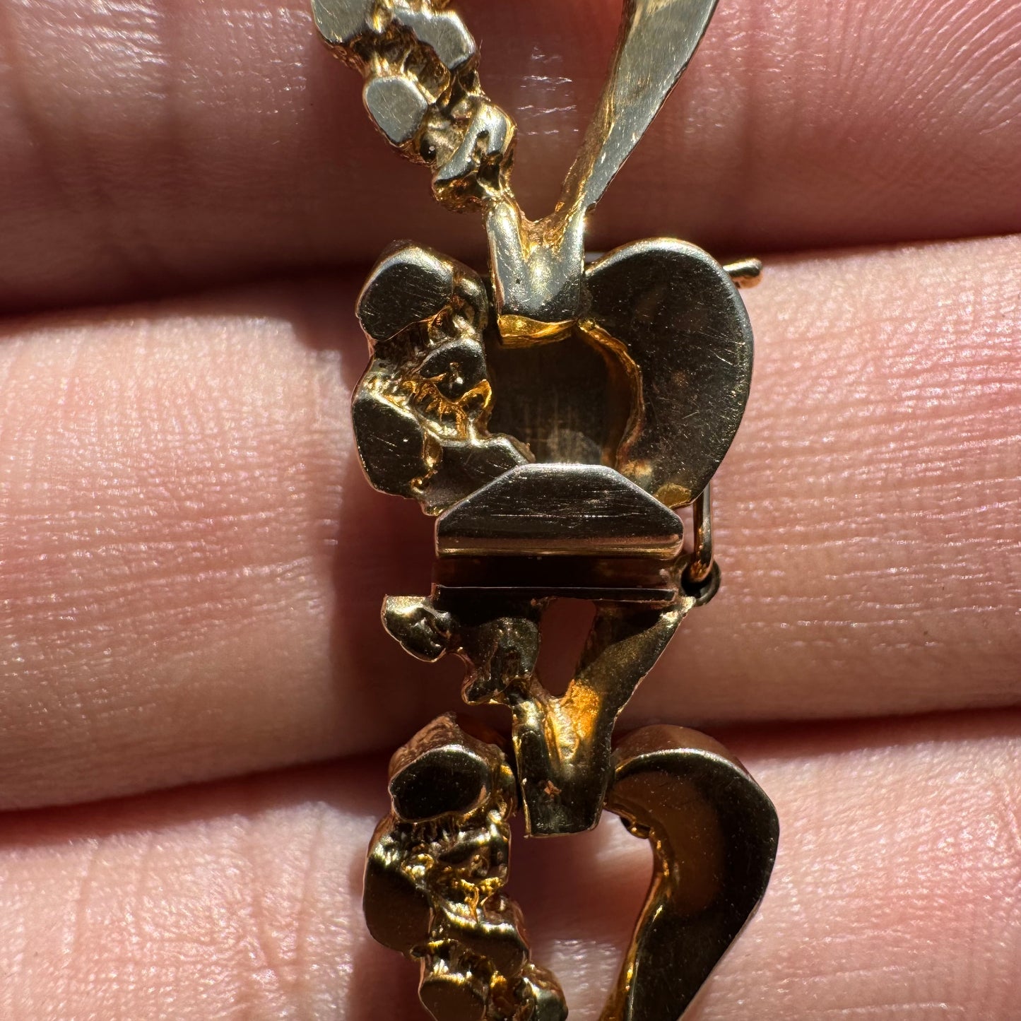 1970’s Solid 14k Yellow Gold Heavyweight Nugget Heart Link Bracelet (6.75”)