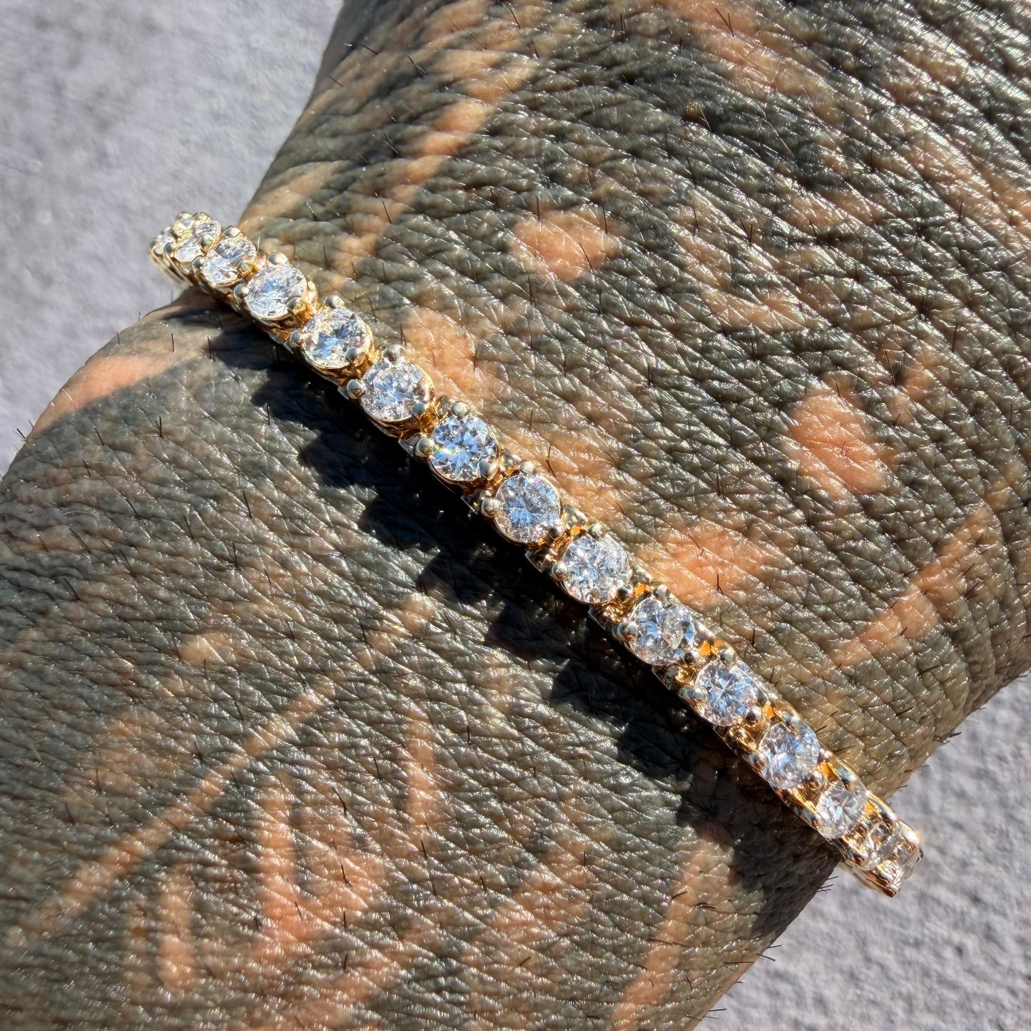 Vintage Solid 14k Yellow Gold 6.0ctw Natural Diamond Martini Set Tennis Bracelet (7”)