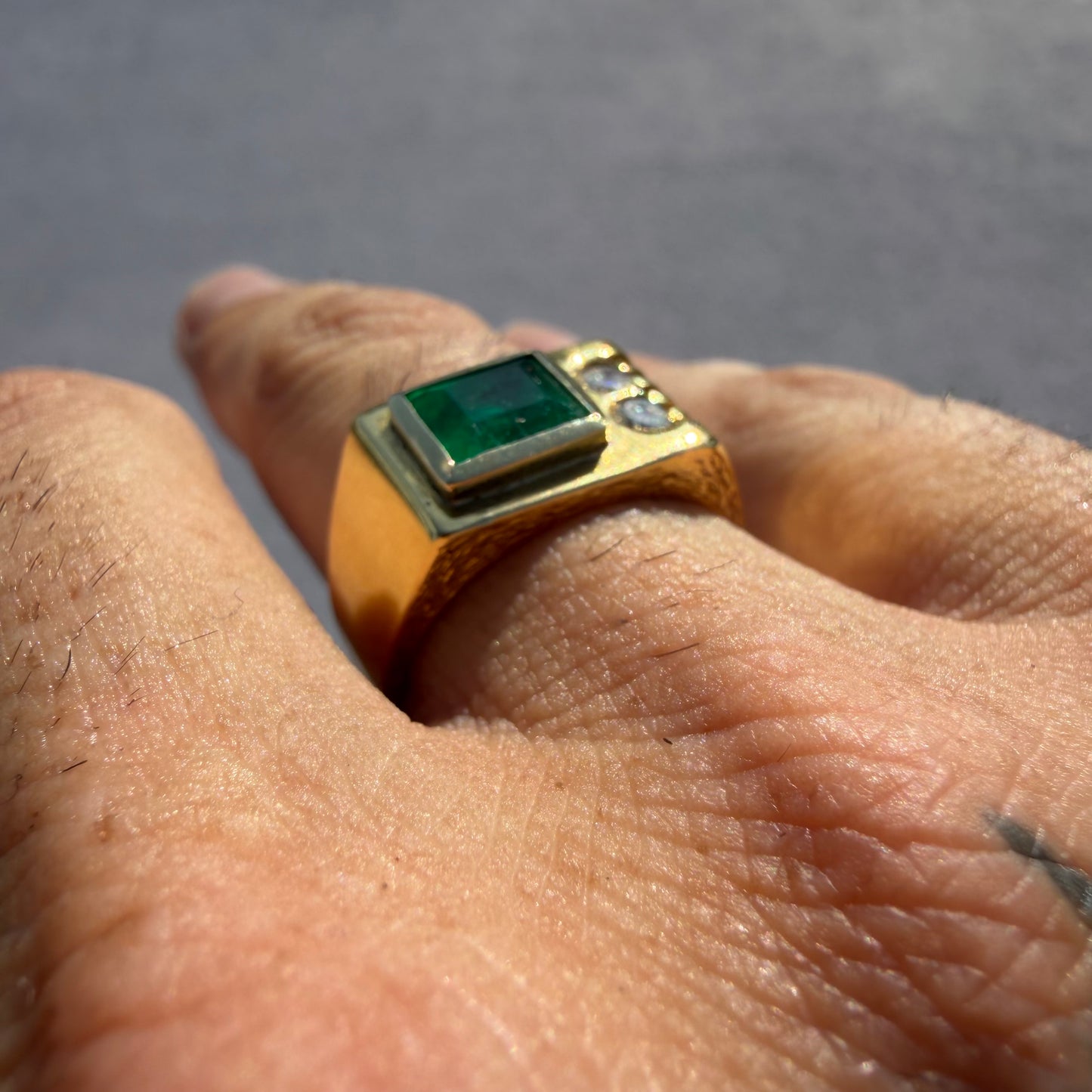 1980’s New Old Stock Solid 18k Yellow Gold 1.95ctw Natural Colombian Emerald and VS Diamond Signet Ring (9)