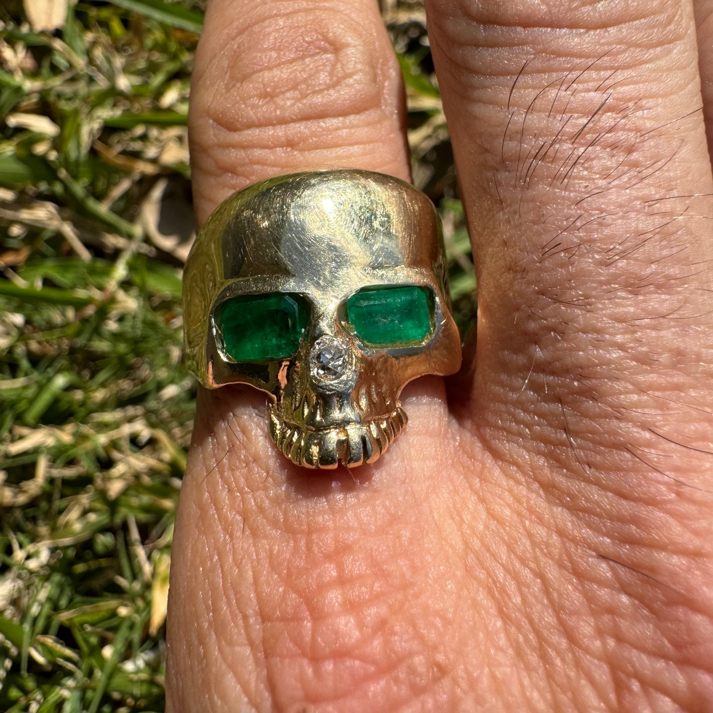 Vintage Custom Made 14k Yellow Gold Natural Emerald And Old Euro Cut Diamond Large Skull Ring (12)