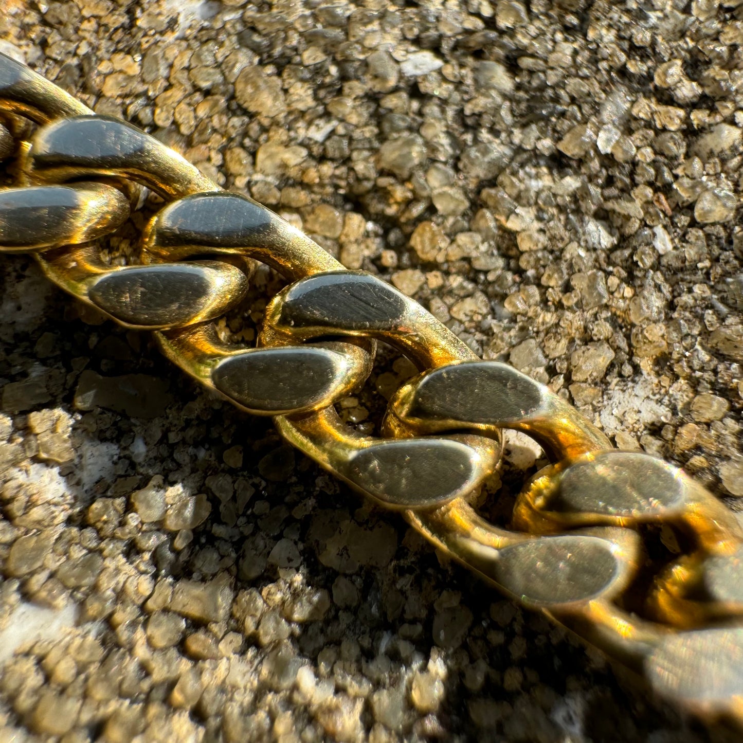 Solid 14k Yellow Gold Cuban Link Bracelet (7.5”)