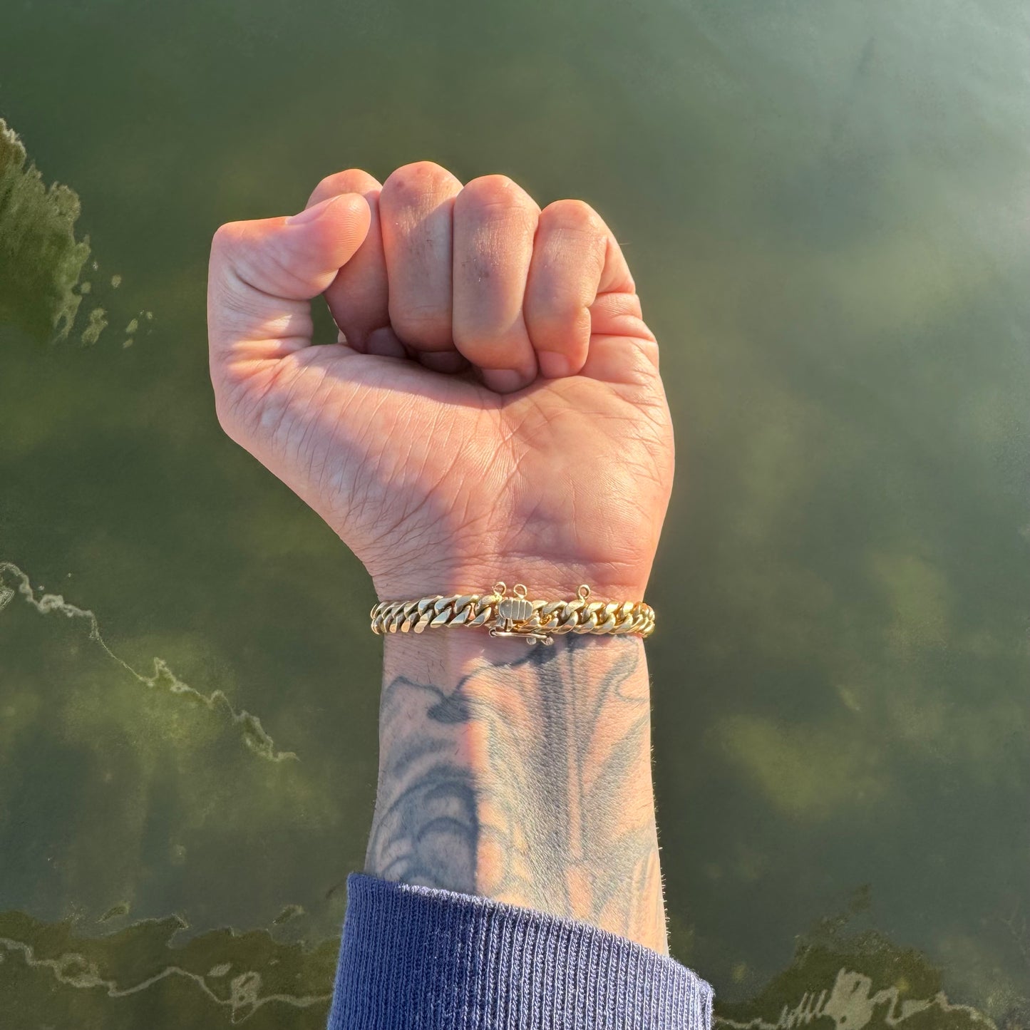 Mid-Century Solid 18k Yellow Gold Handmade Miami Cuban Link Charm Bracelet (7.25”)
