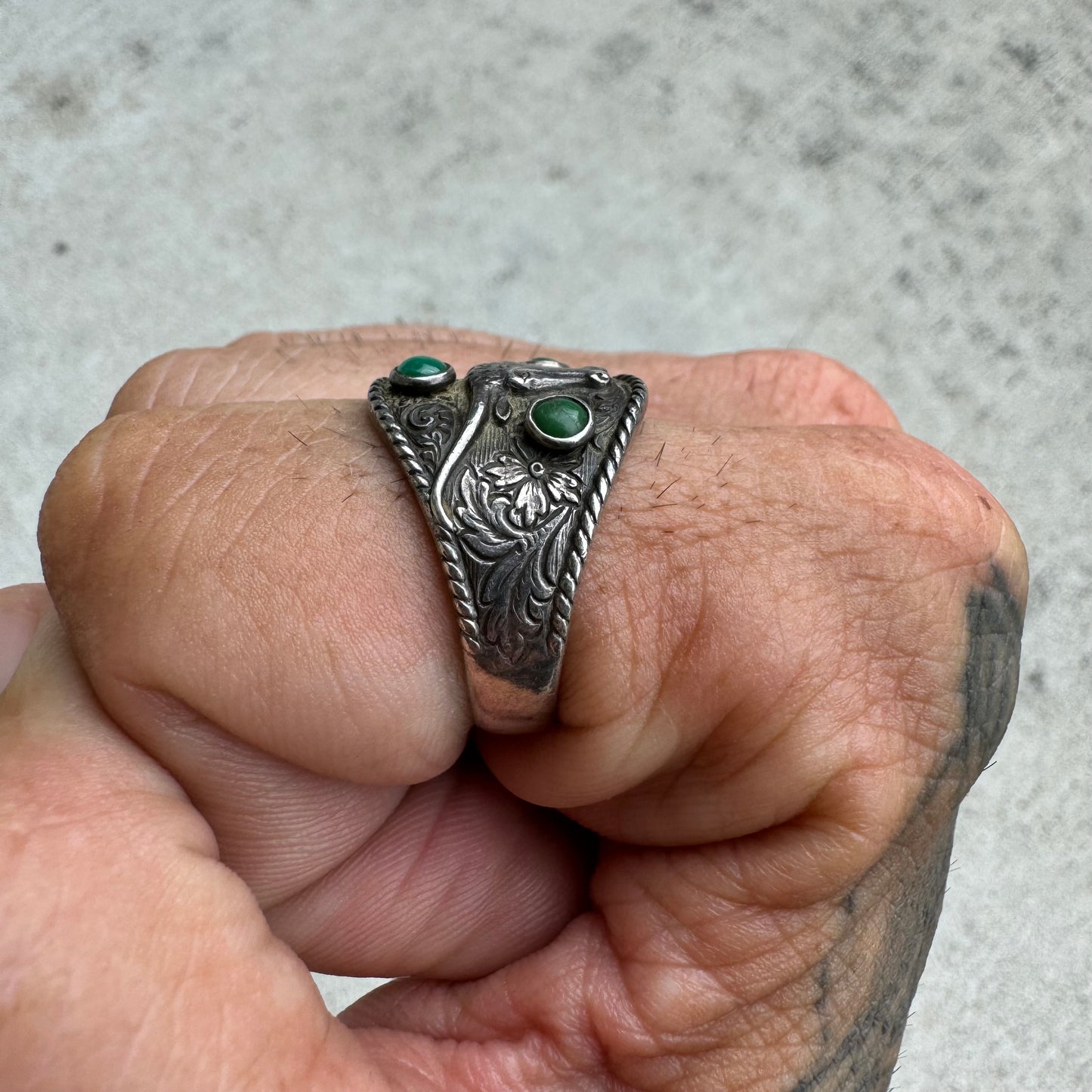 Extremely Rare 1930’s Sterling Silver Floral Engraved Longhorn Ring By Bell Trading Post