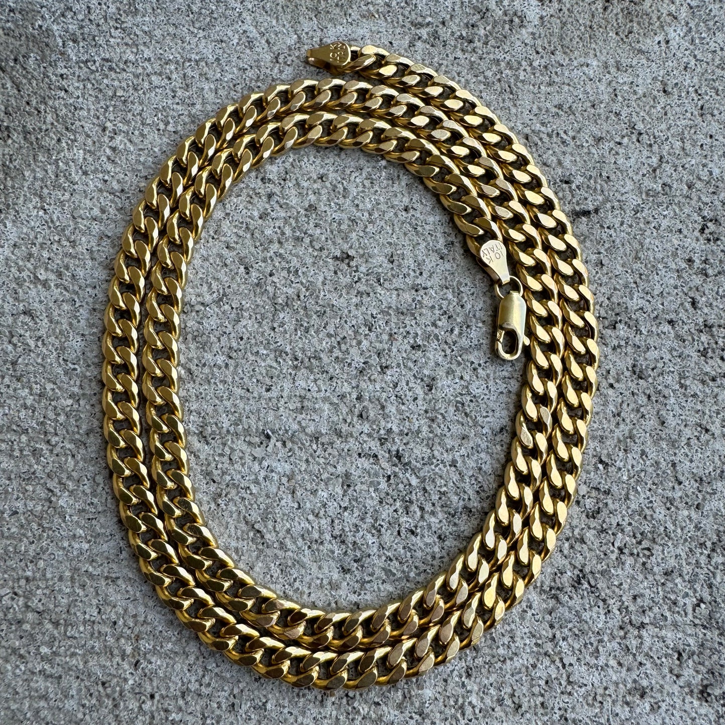Vintage 10k Yellow Italian Gold Knife Edged Cuban Link Necklace (22”)