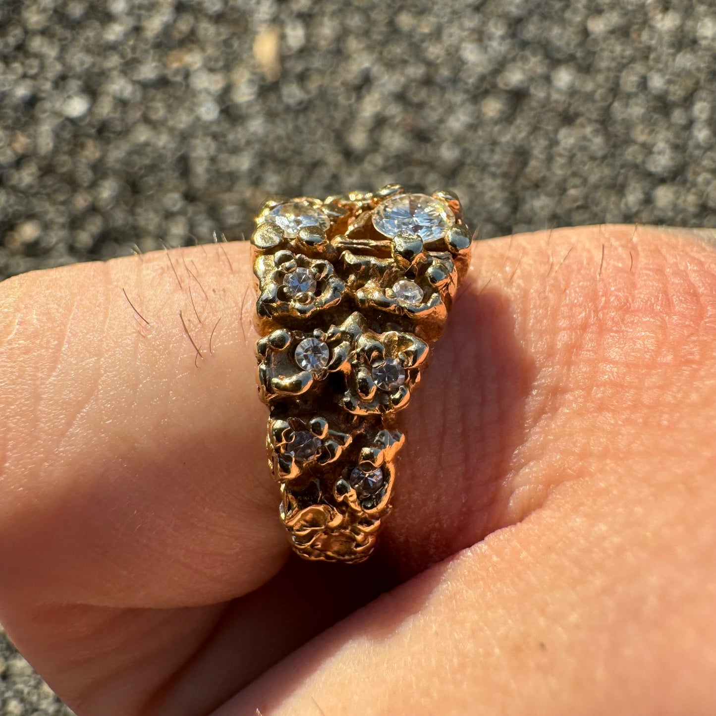 Vintage Solid 14k Yellow Gold .90CTW Natural Diamond Brutalist Nugget Cluster Ring (7.5)