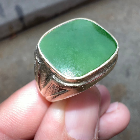 1930’s 10k Yellow Gold Spinach Jade Comfort Fit Signet Ring (8)