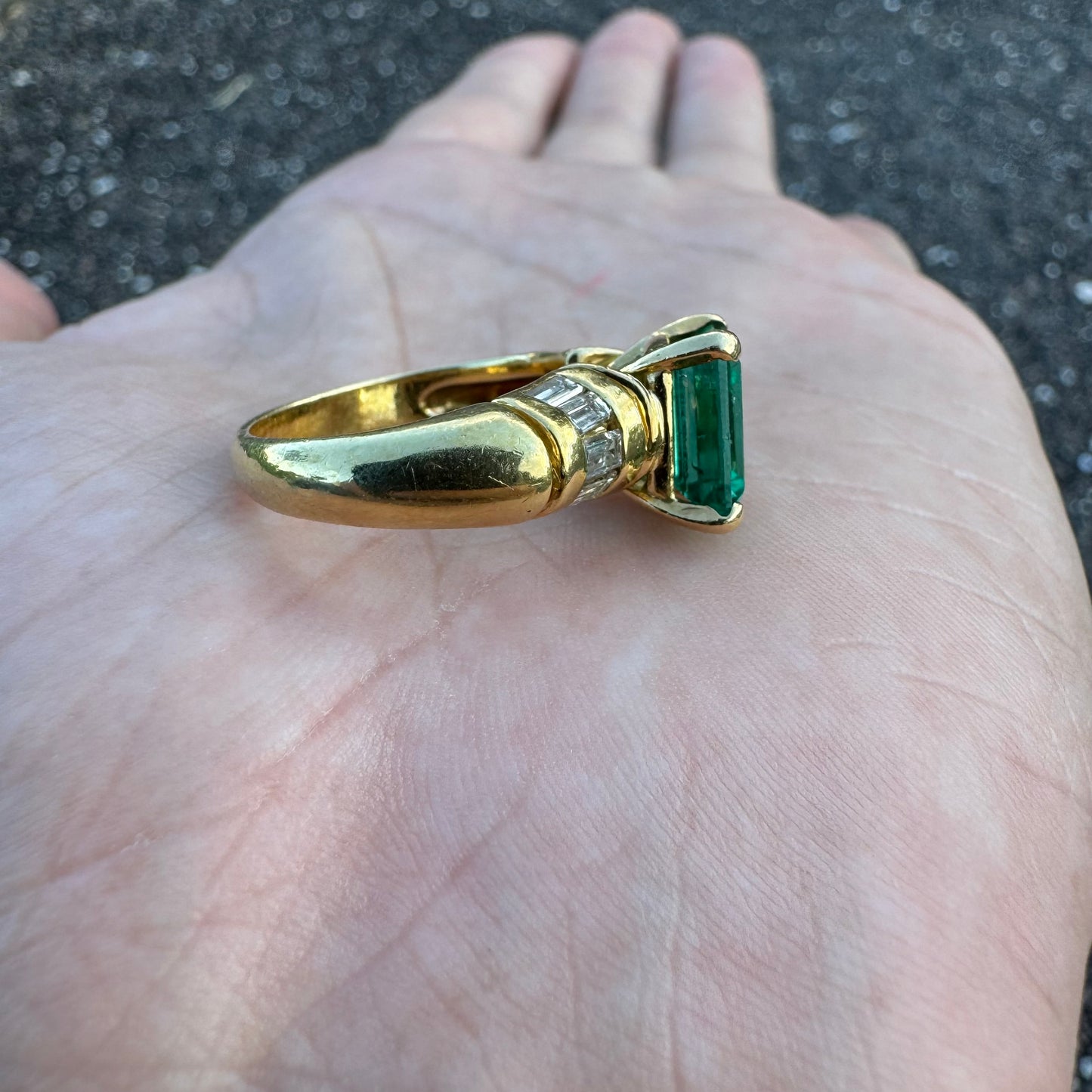 Vintage 4.0ct Emerald 18k Yellow Gold Natural .50ctw Baguette Diamond Ring (7.25)