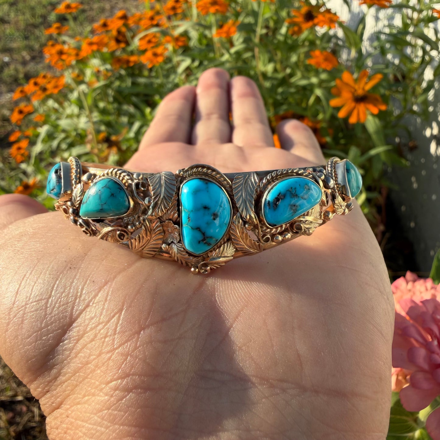 Vintage Solid 14k Yellow Gold Navajo Artist Signed Justin Morris Kingman Turquoise Cuff (6”-7”)