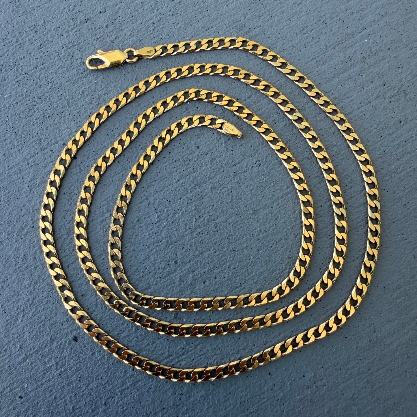 Vintage Solid 18k Italian Yellow Gold Classic Cuban Link Necklace (28”)