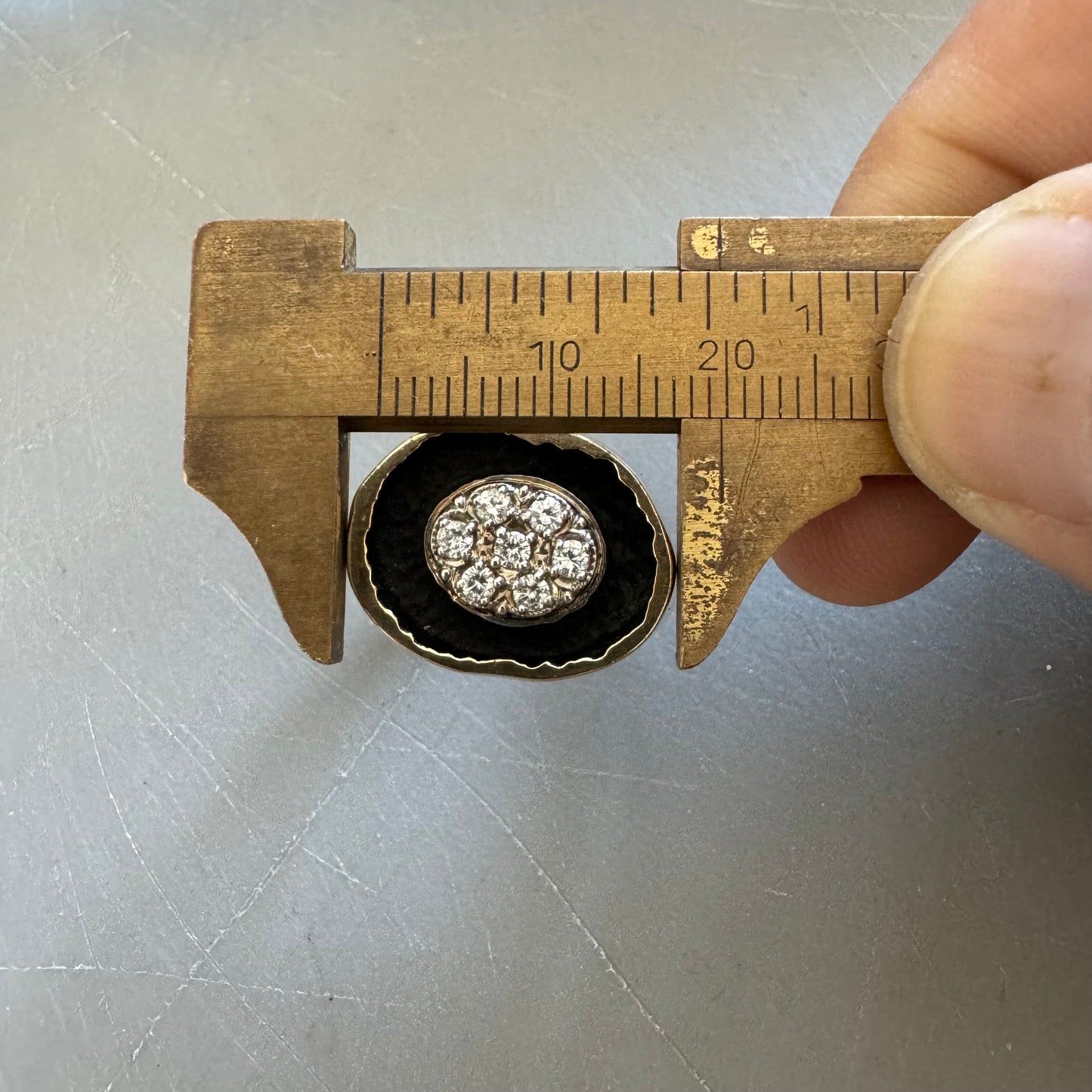 1970’s Solid 14k Yellow Gold Brutalist .35ctw Natural Diamond Kentucky Cluster Ring (10)