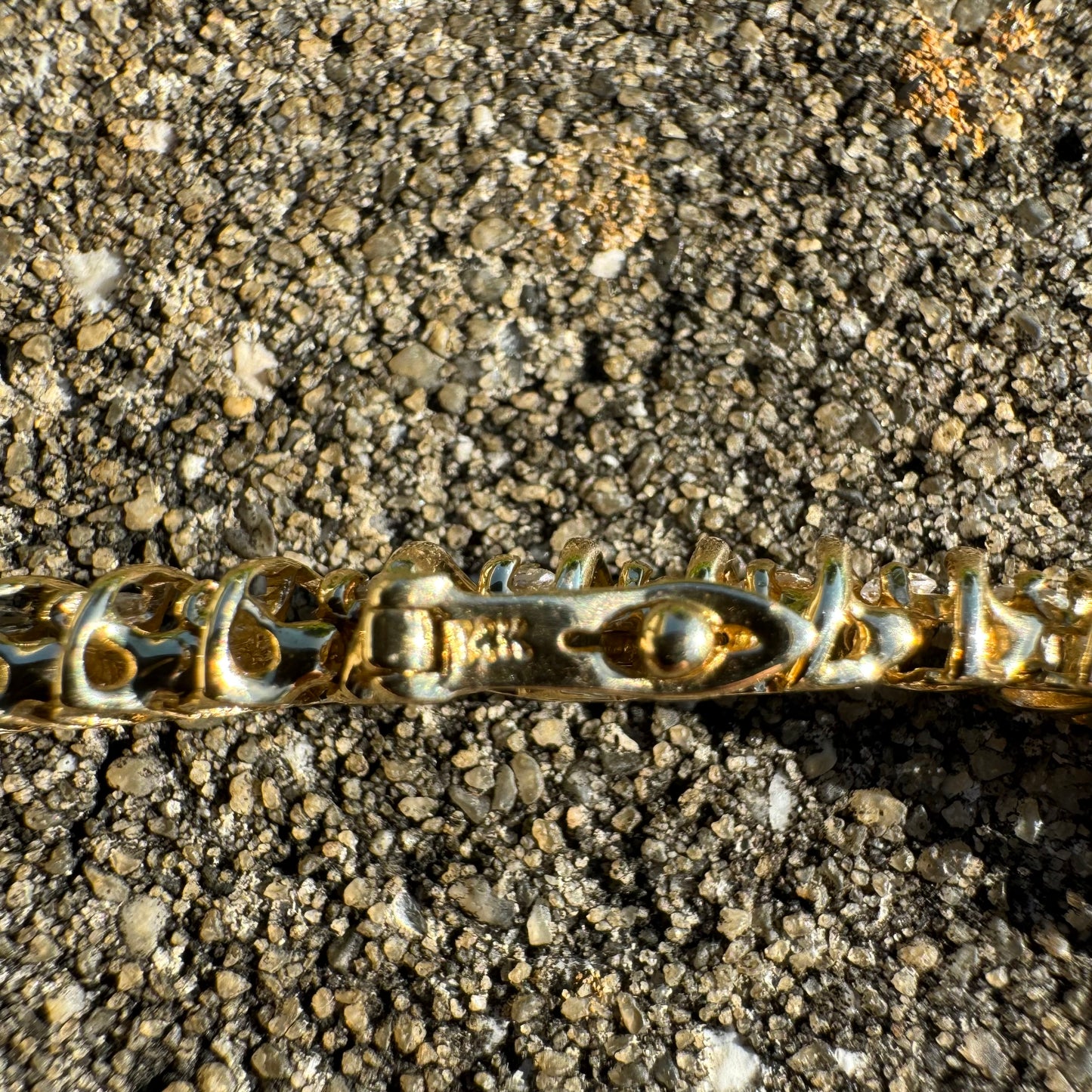 Vintage 14k Yellow Gold 2.0CTW Natural Diamond Tennis Bracelet (7.25”)