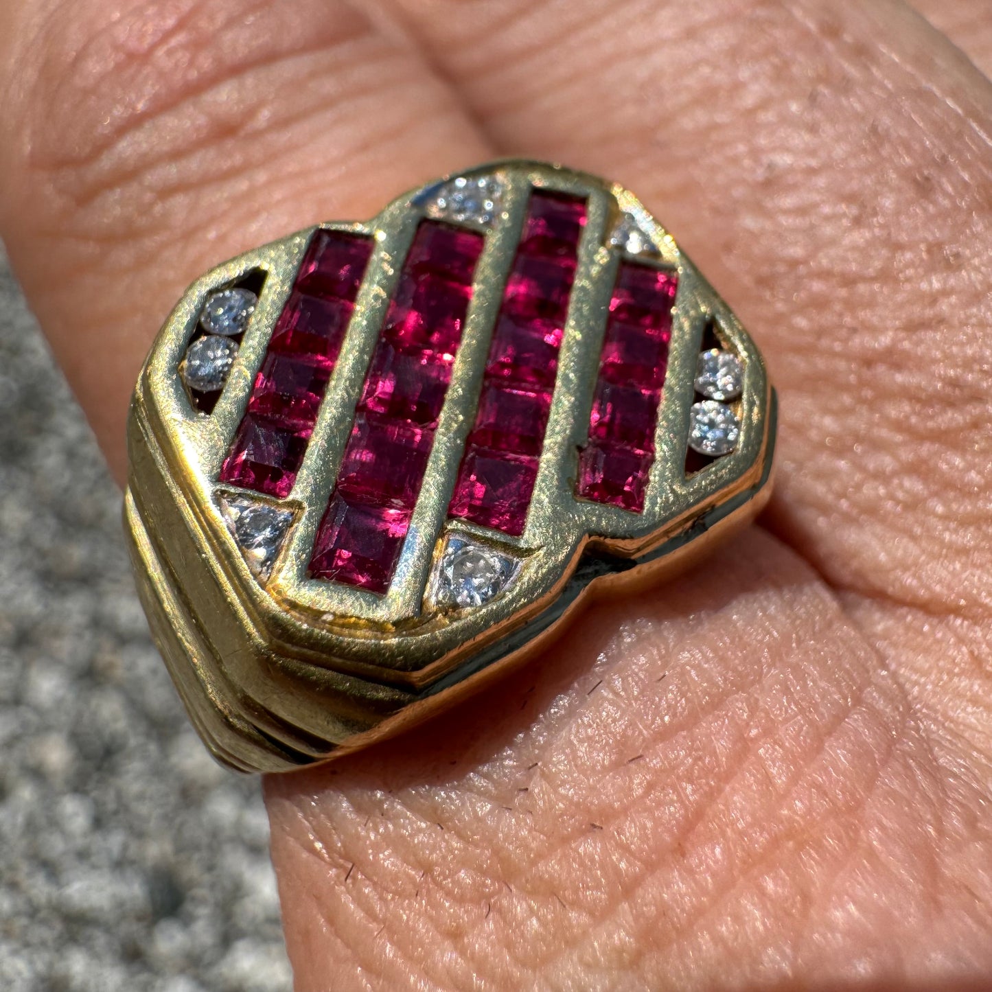 Vintage 18k Yellow Gold Natural Diamond And Ruby Signet Ring (9)