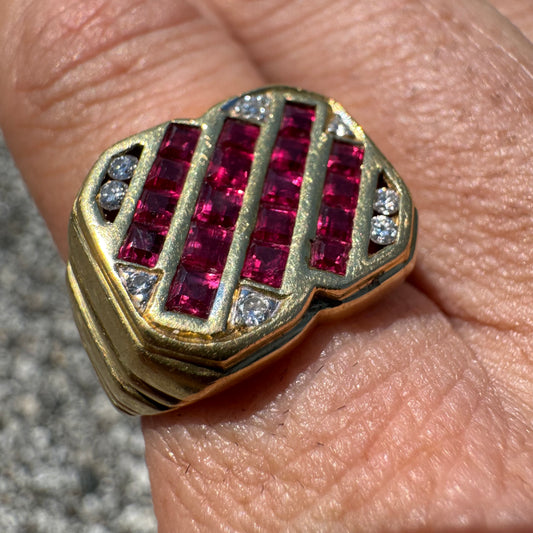 Vintage 18k Yellow Gold Natural Diamond And Ruby Signet Ring (9)