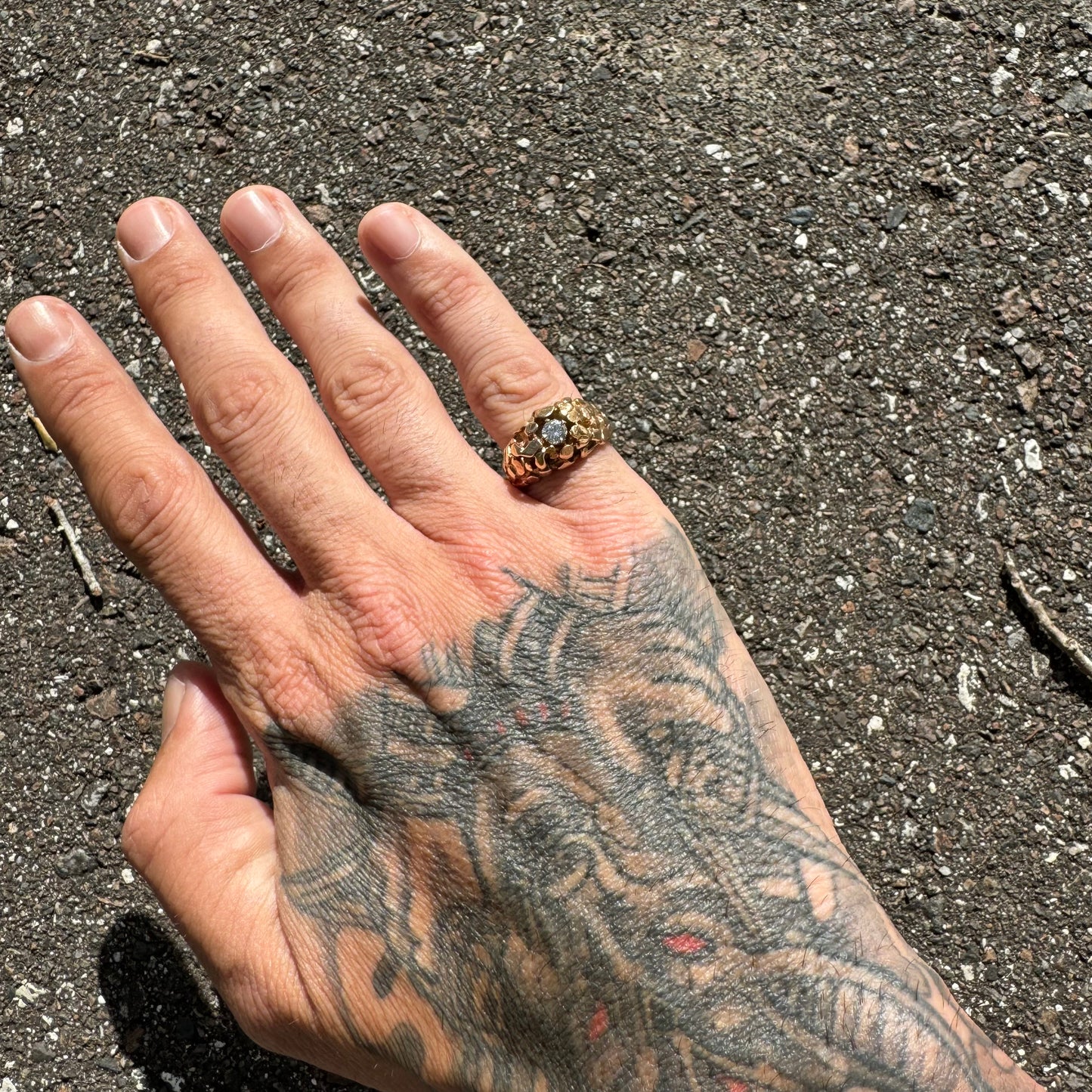 1970’s Solid 14k Yellow Gold .25ct Natural Diamond Brutalist Nugget Gypsy Ring (8)