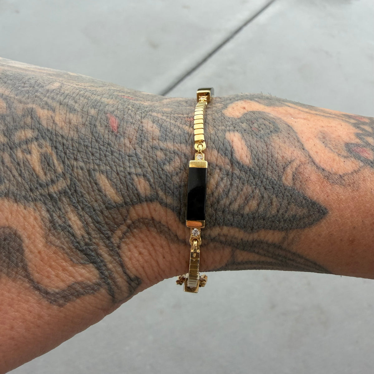Bernard K. Passman Solid 18k Yellow Gold .46ctw Natural VS Diamond Black Coral Inlaid Omega Bracelet (7.15”)