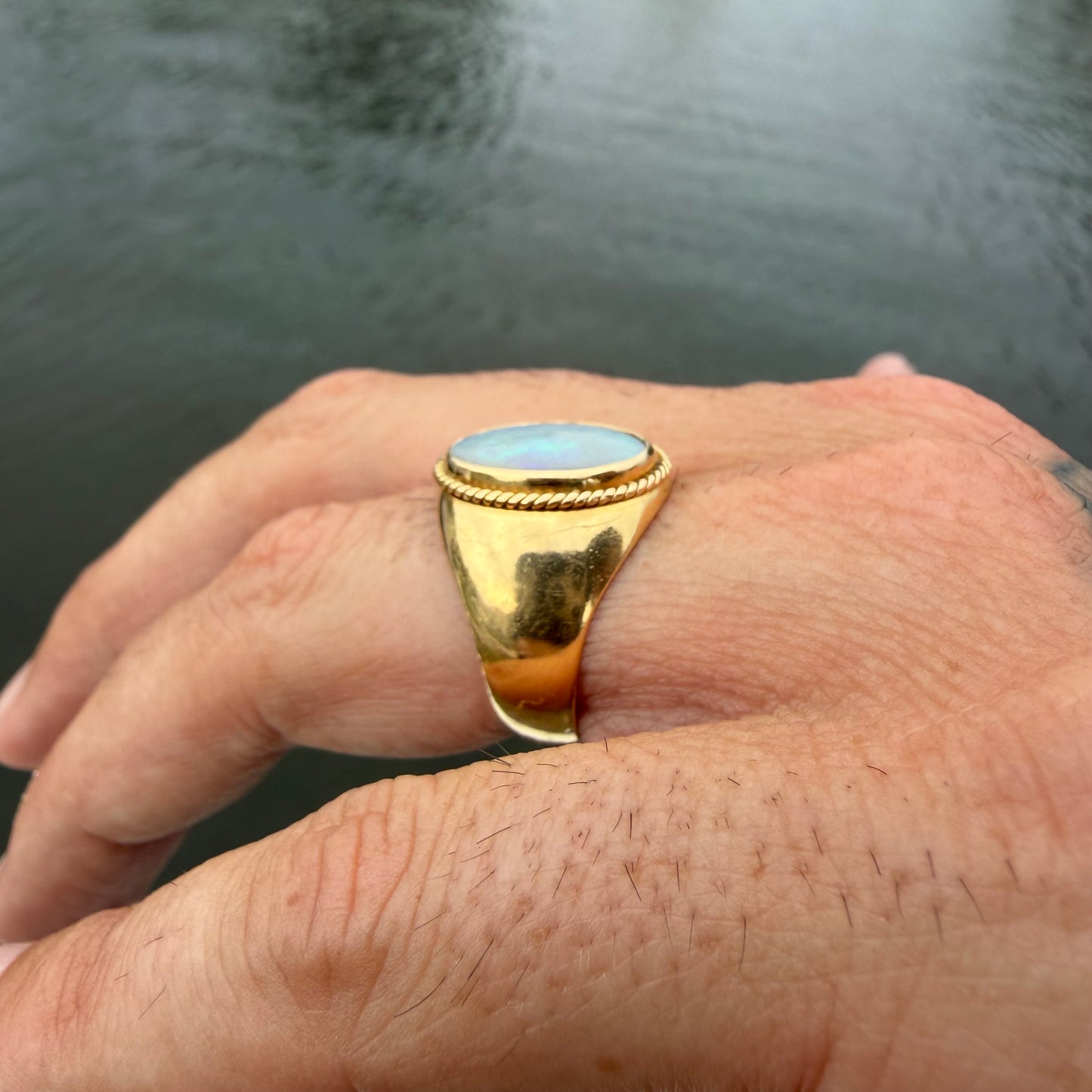 Vintage Solid 18k Yellow Gold Large Australian Opal Signet Ring (8)