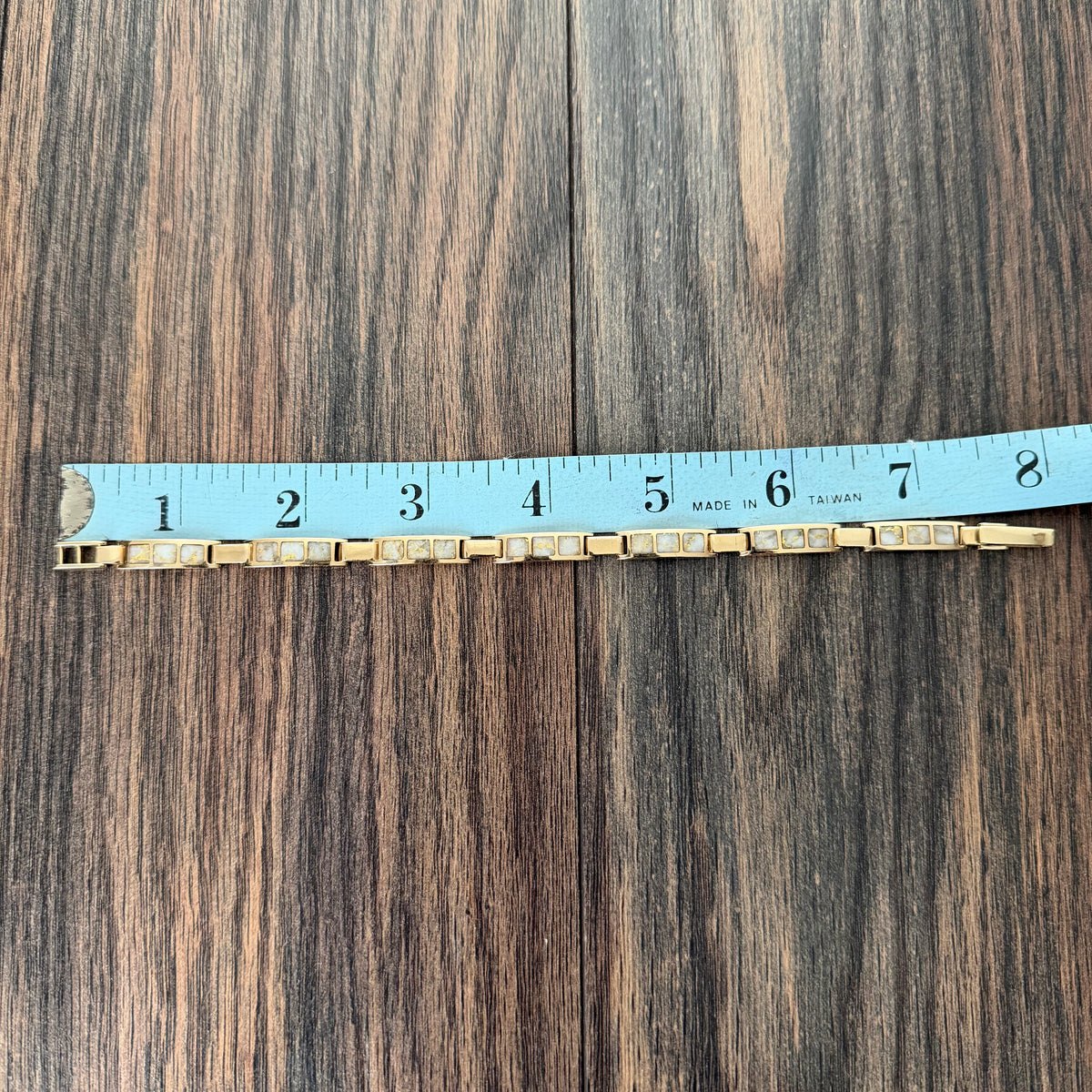 Vintage Solid 14k Yellow Gold Inlaid Gold-bearing Quartz Bracelet (7.75”-8”)