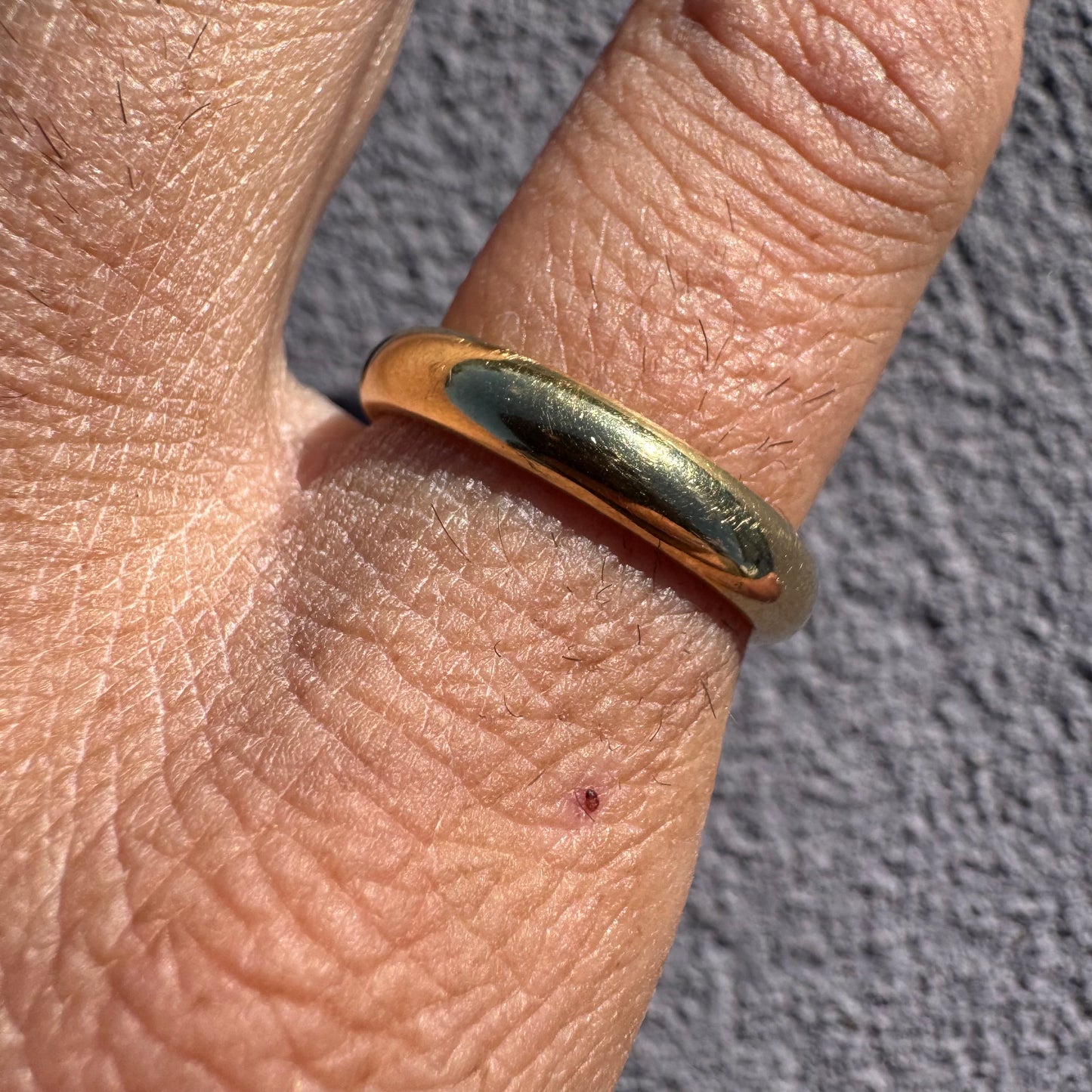 Vintage Tiffany & Co. Solid 18k Yellow Gold Donut Band Ring (10)