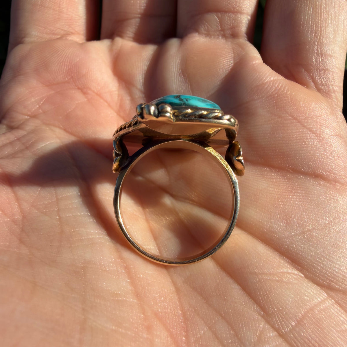 Vintage Handcrafted Solid 14k Yellow Gold Natural Diamond Set Turquoise Ring (8)