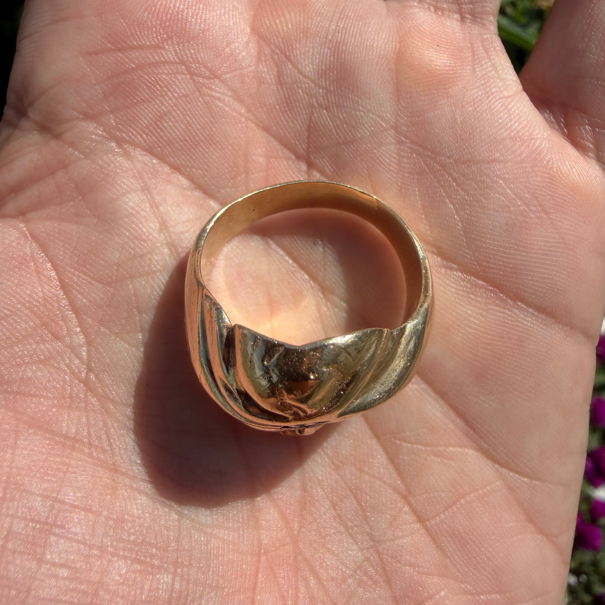 Mid-Century Solid 14k Yellow Gold Natural Diamond Heavyweight Soothsayer Ring (13)